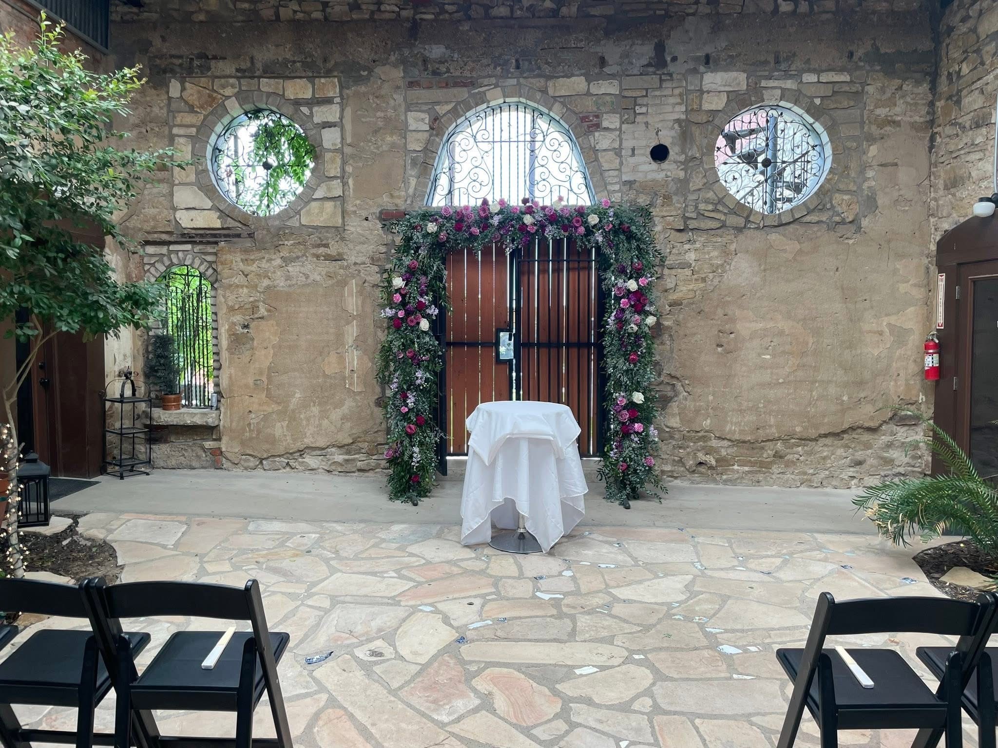 120/124 N Austin Street Comanche TX 76442