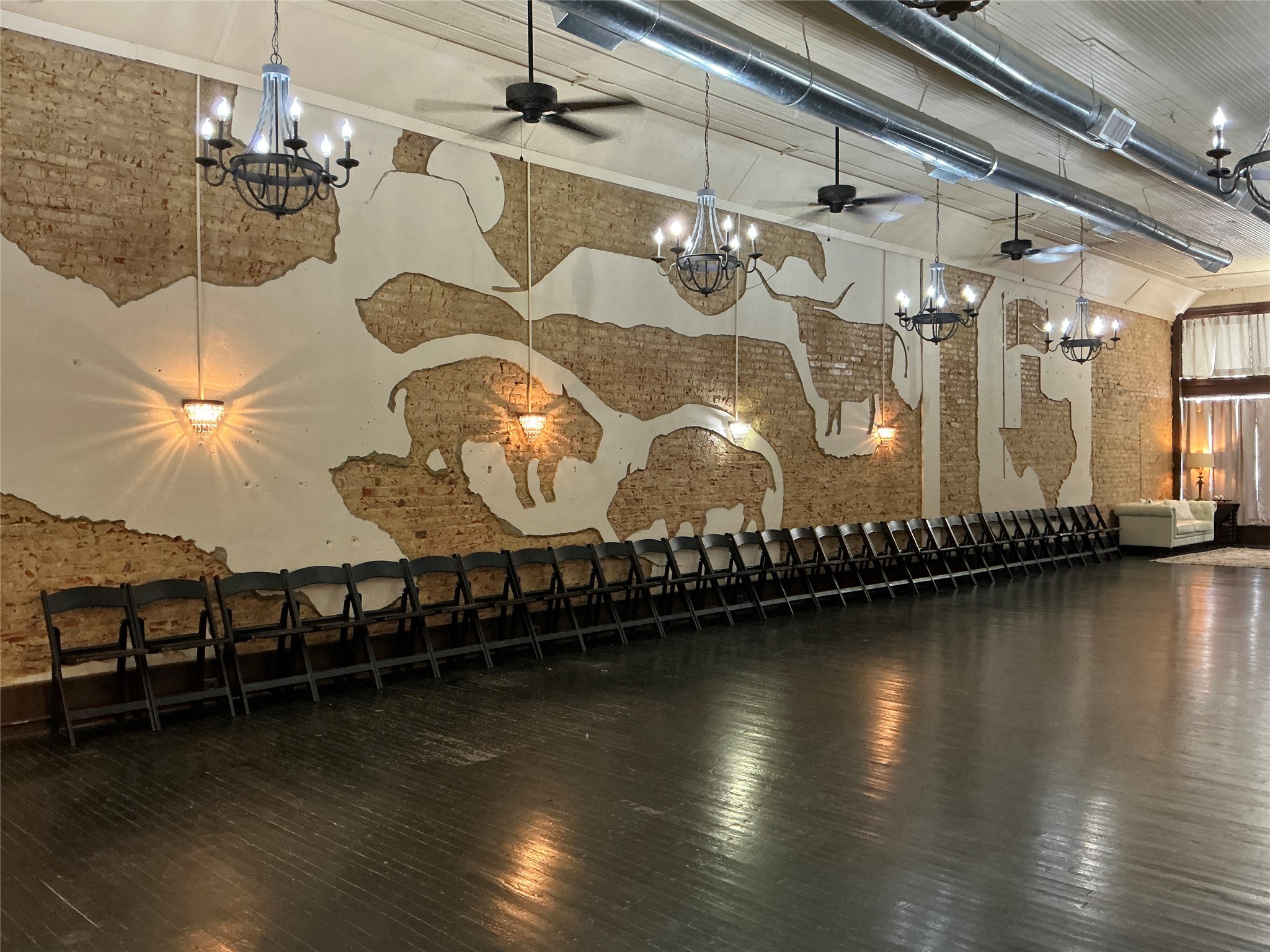 120/124 N Austin Street Comanche TX 76442