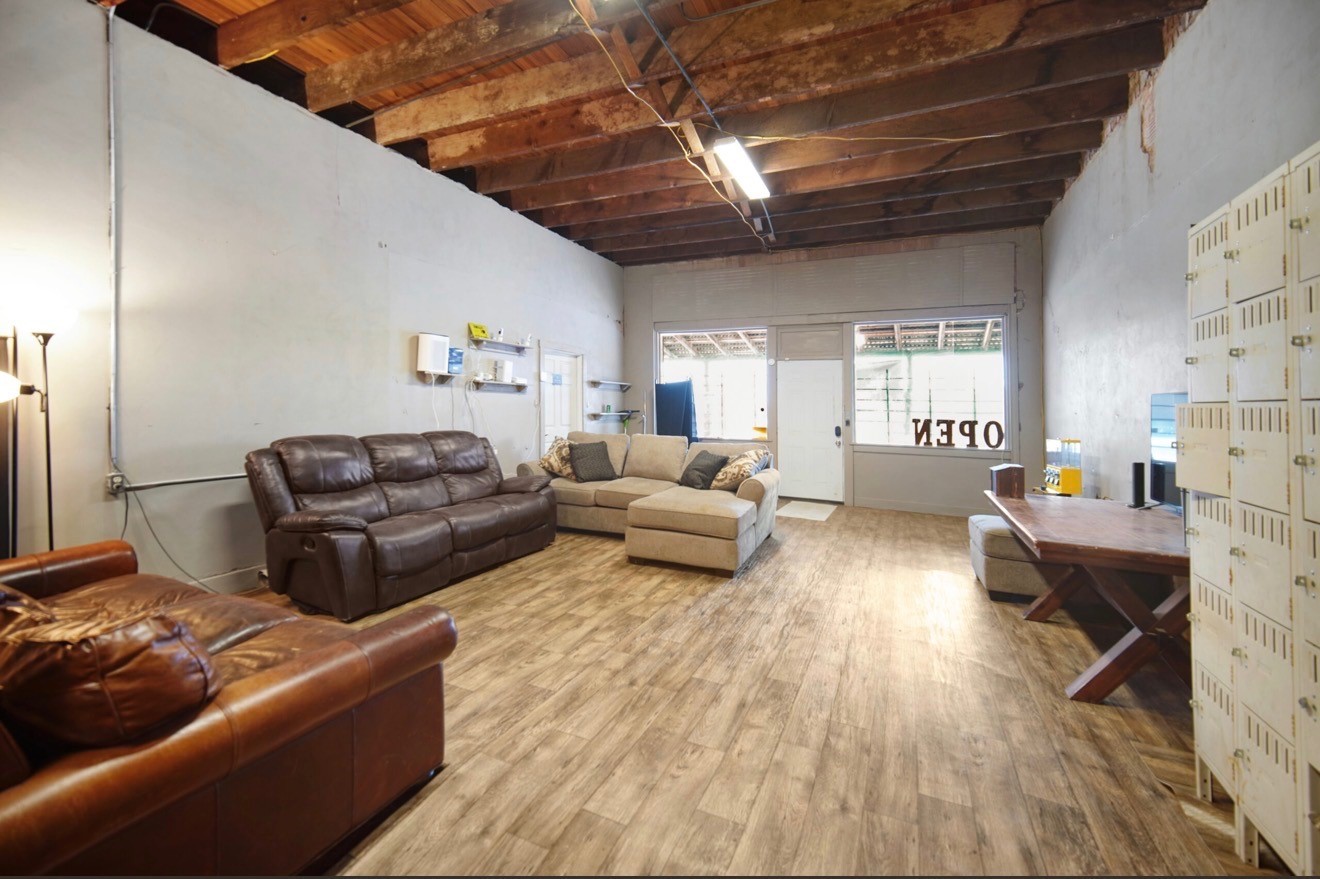 109 E Dempsey Street Bryson TX 76427
