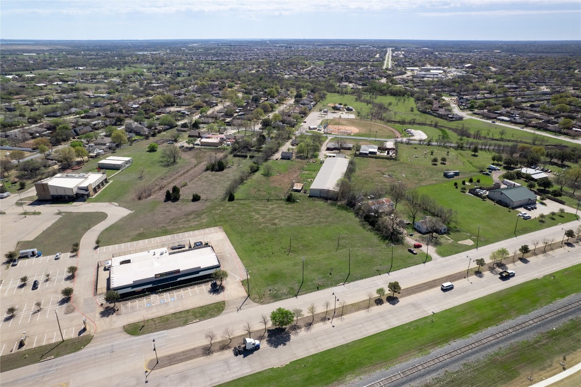 6910 State Highway 78 Sachse TX 75048