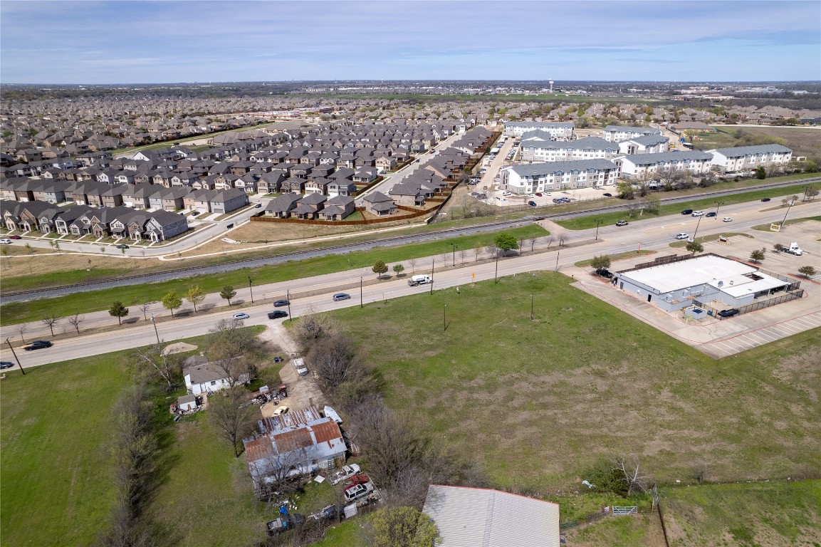 6910 State Highway 78 Sachse TX 75048