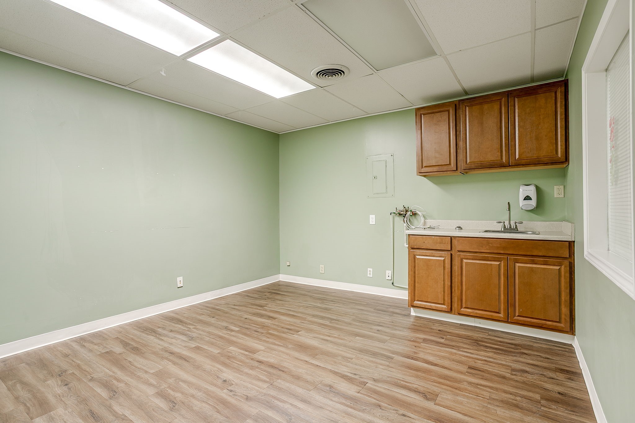 1340 S Main Street Grapevine TX 76051