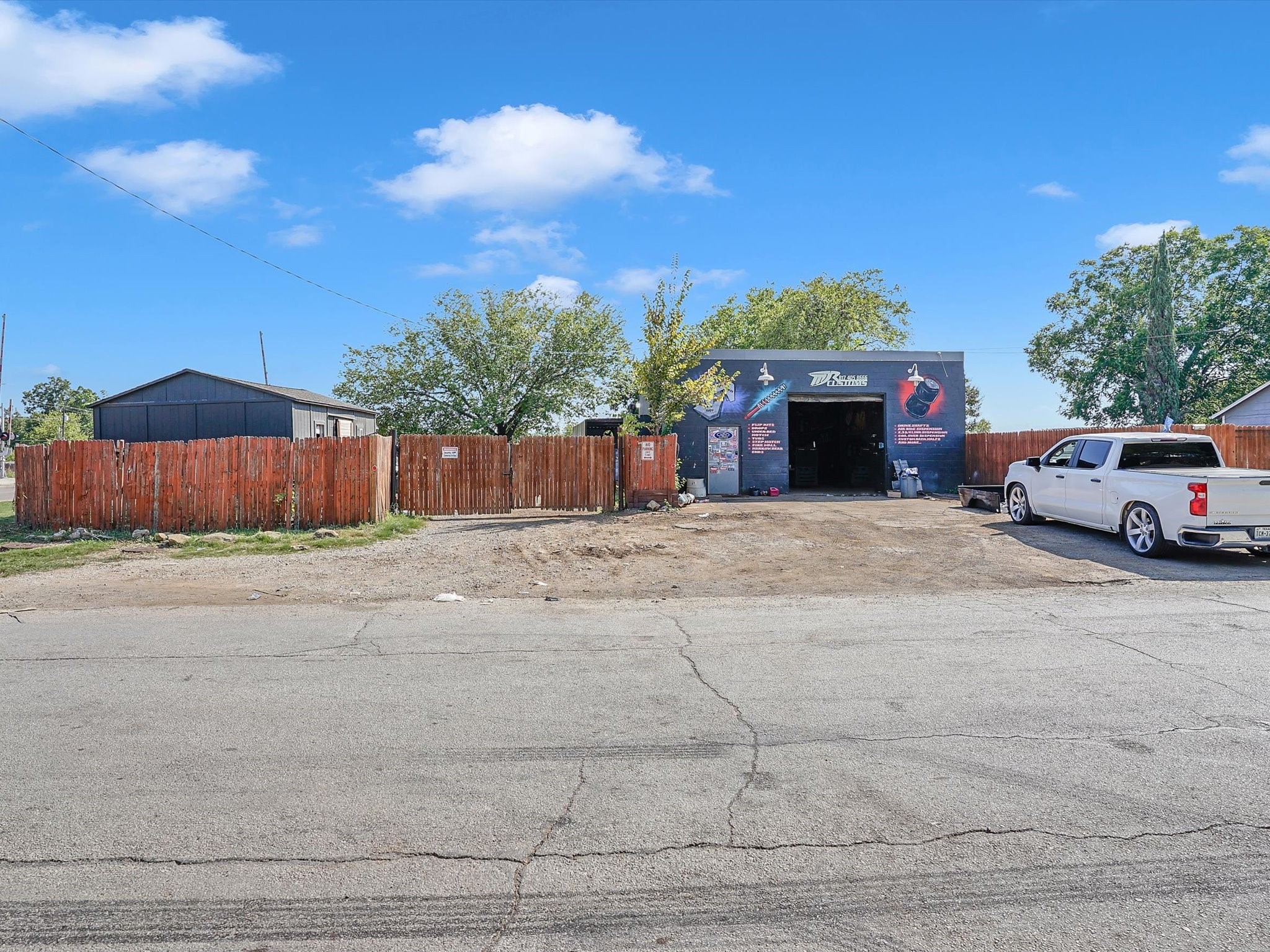 1806 NE 33rd Street Fort Worth TX 76106