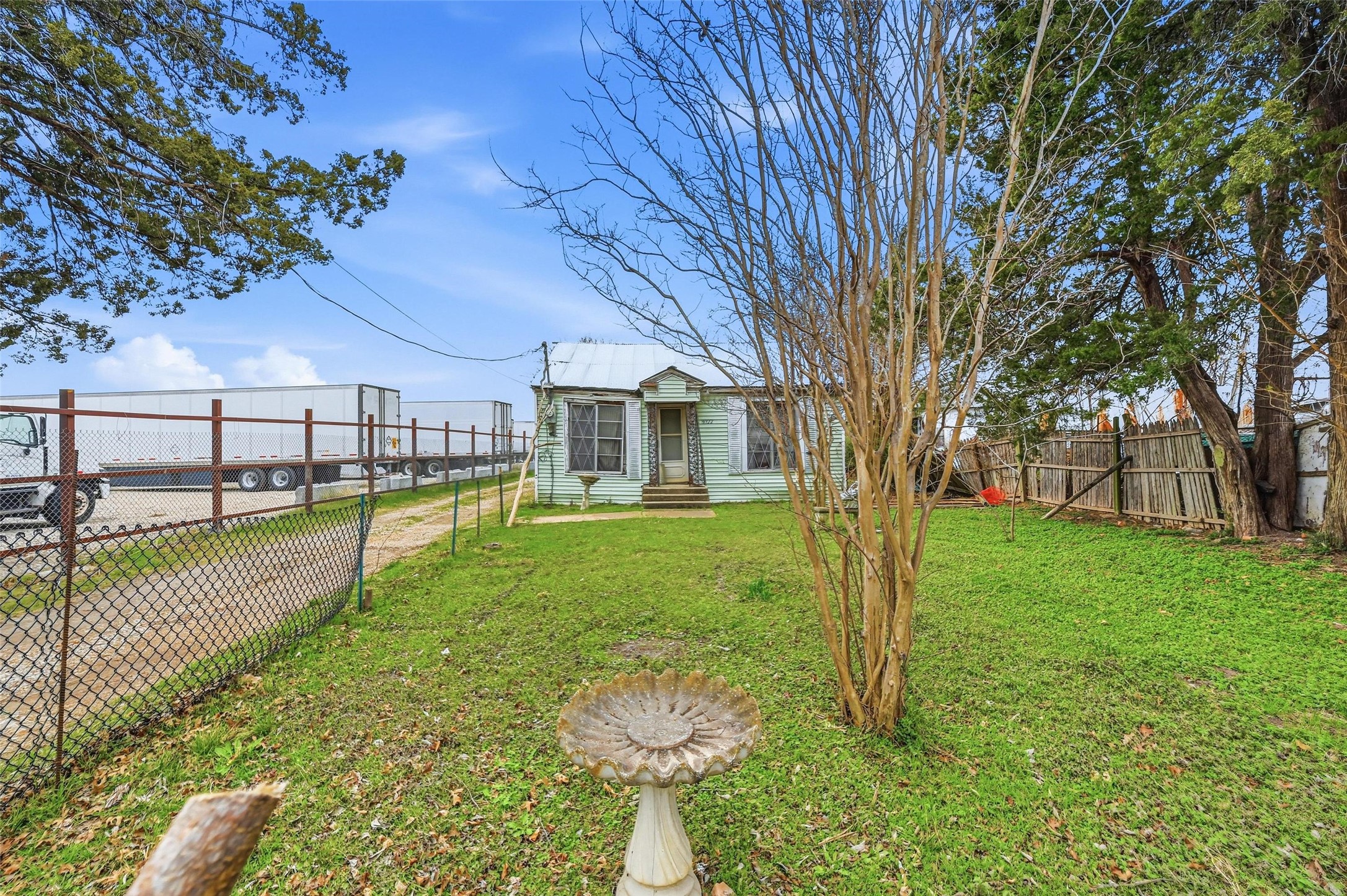 8322 Honeysuckle Lane Dallas TX 75241