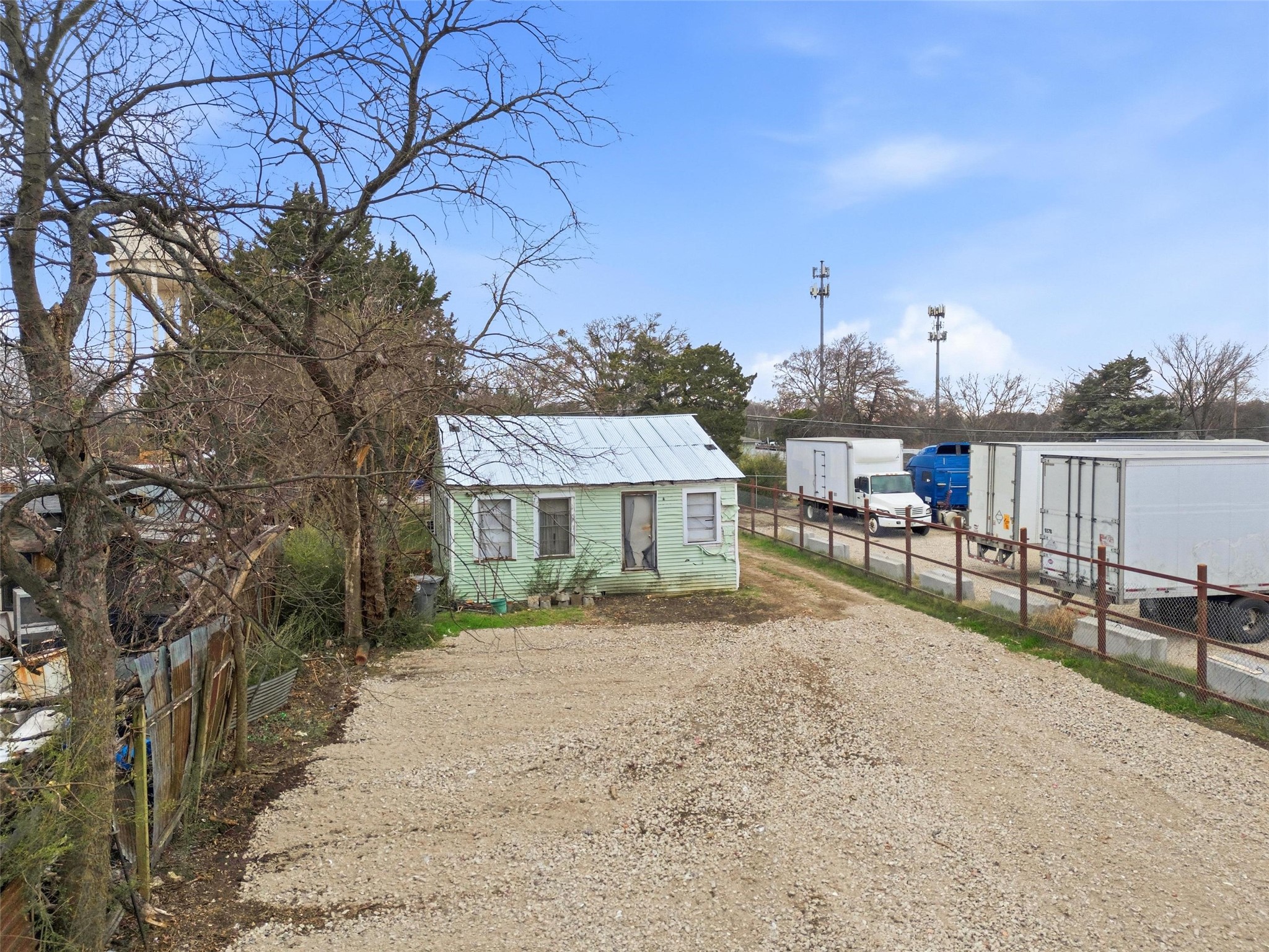 8322 Honeysuckle Lane Dallas TX 75241
