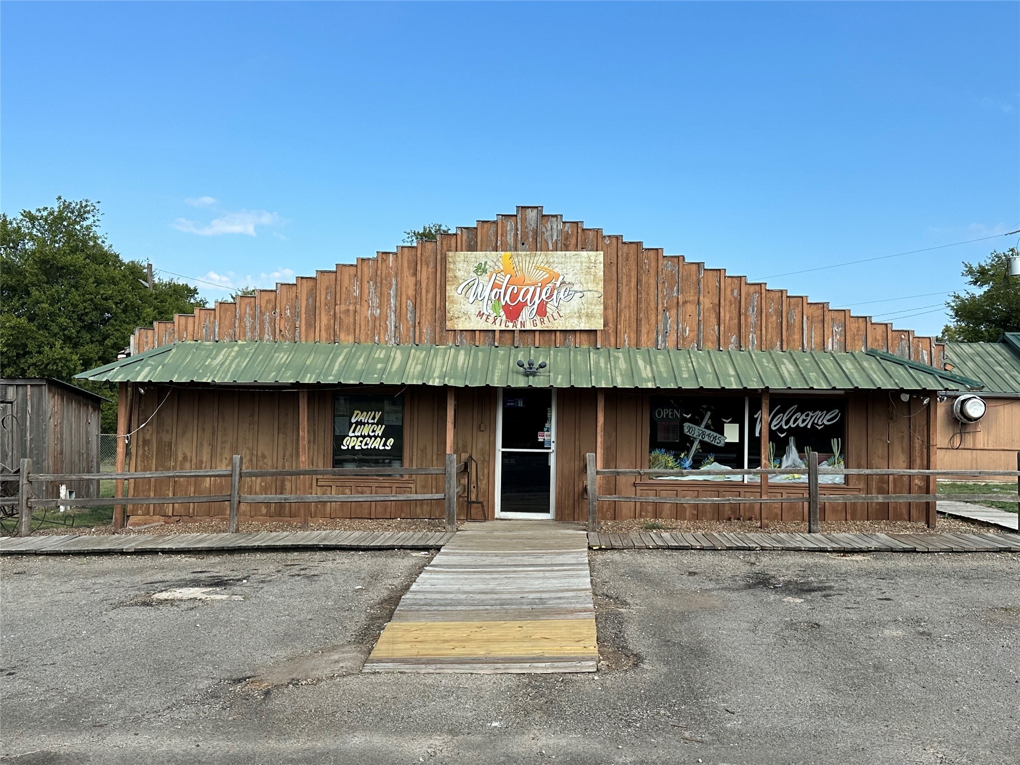1502 W Main Street Honey Grove TX 75446