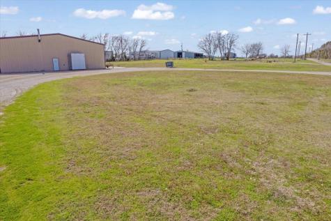 253 County Road 4465 Trenton TX 75490
