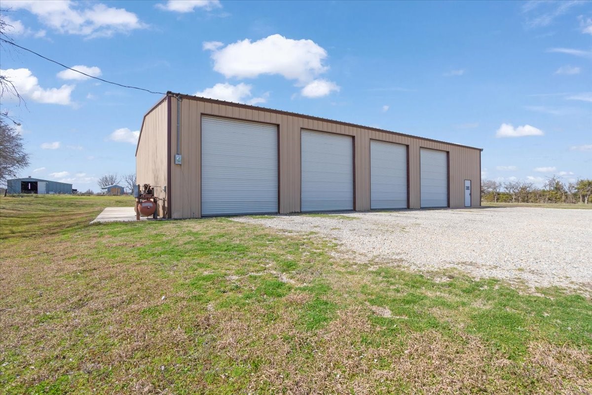 253 County Road 4465 Trenton TX 75490