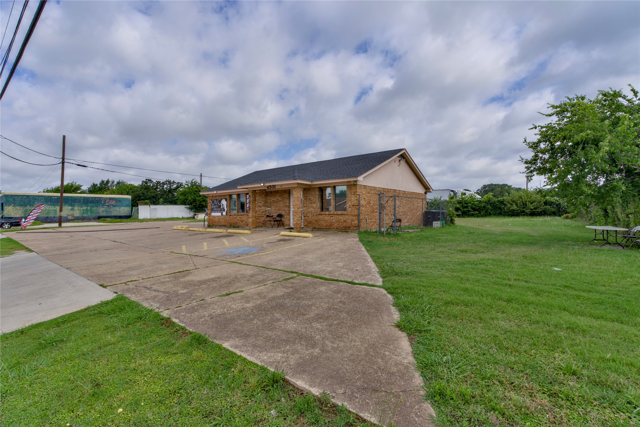 4501 E Rosedale Street Fort Worth TX 76105