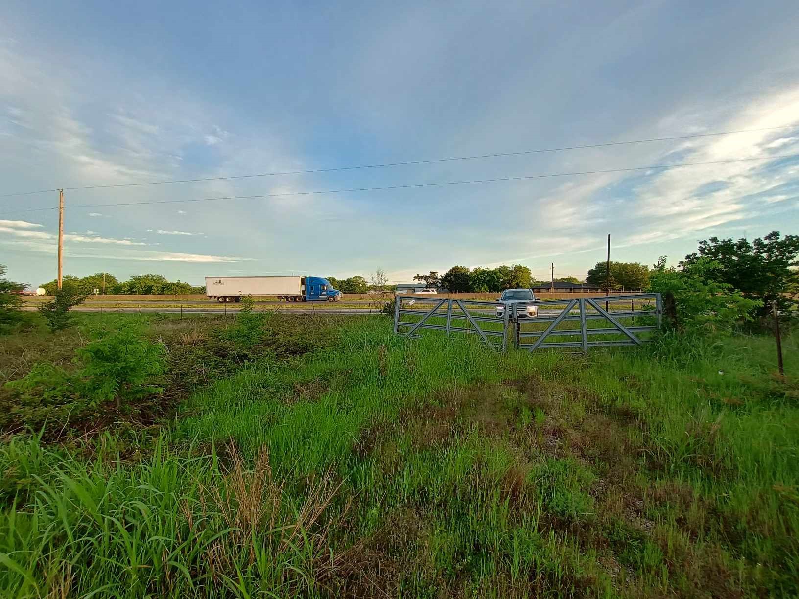 5330 I-30 Campbell TX 75422