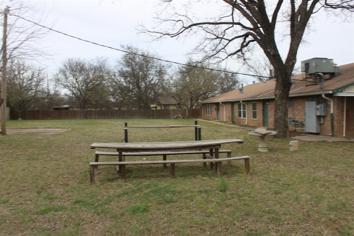 401 W Moss Street Eastland TX 76448