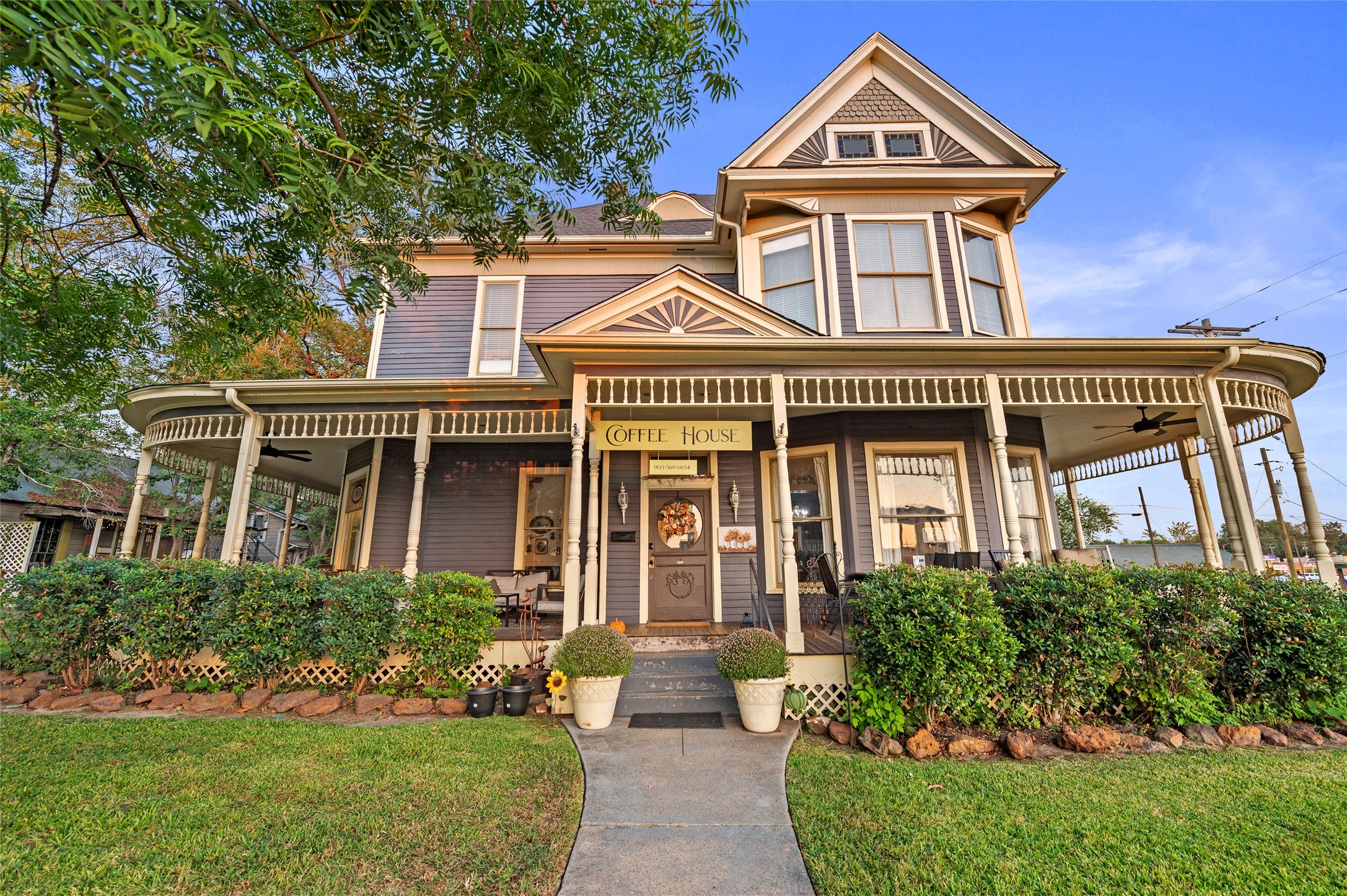 202 N Newsom Mineola TX 75773