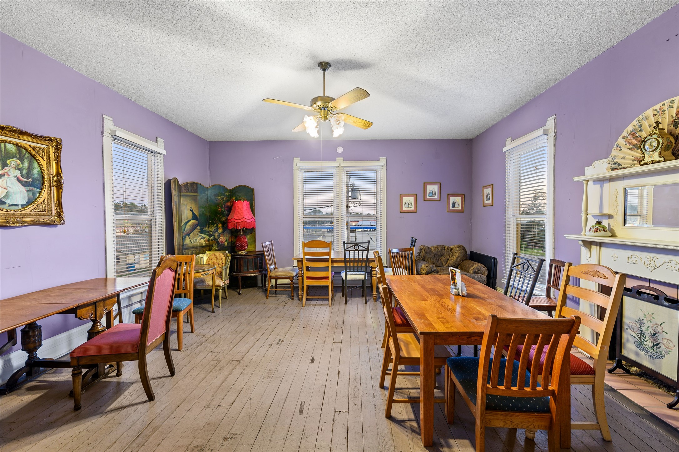 202 N Newsom Mineola TX 75773