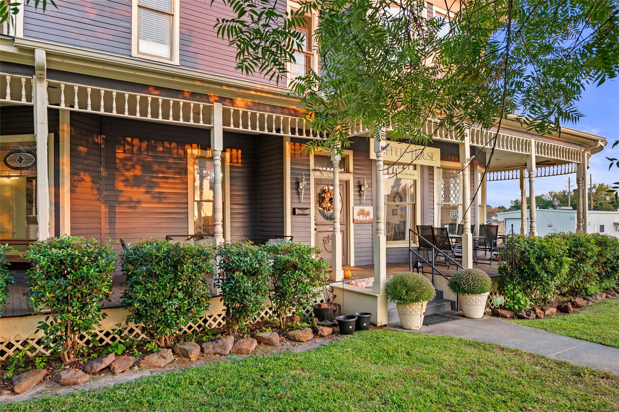 202 N Newsom Mineola TX 75773
