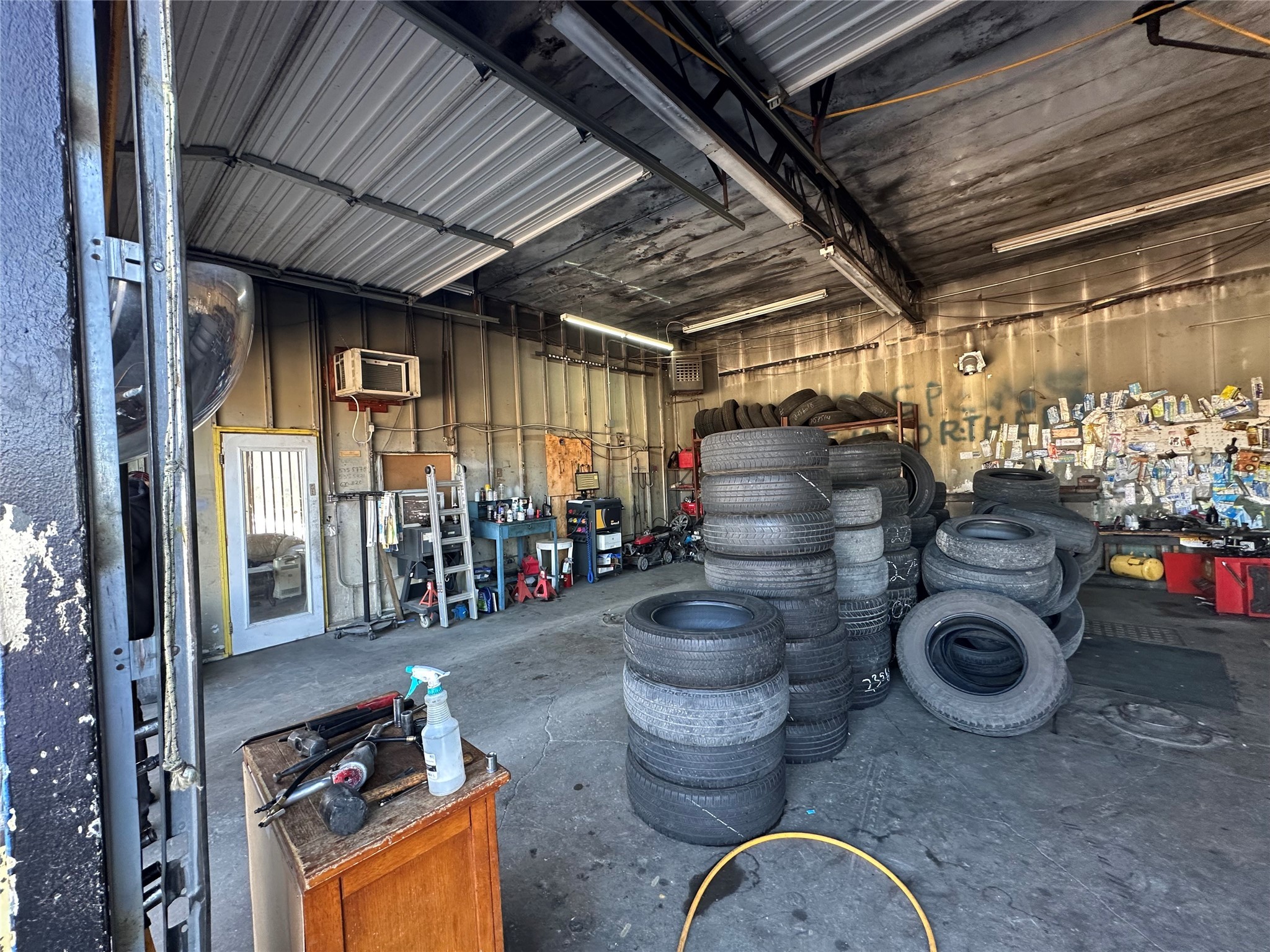 2320 E Berry Street Fort Worth TX 76119