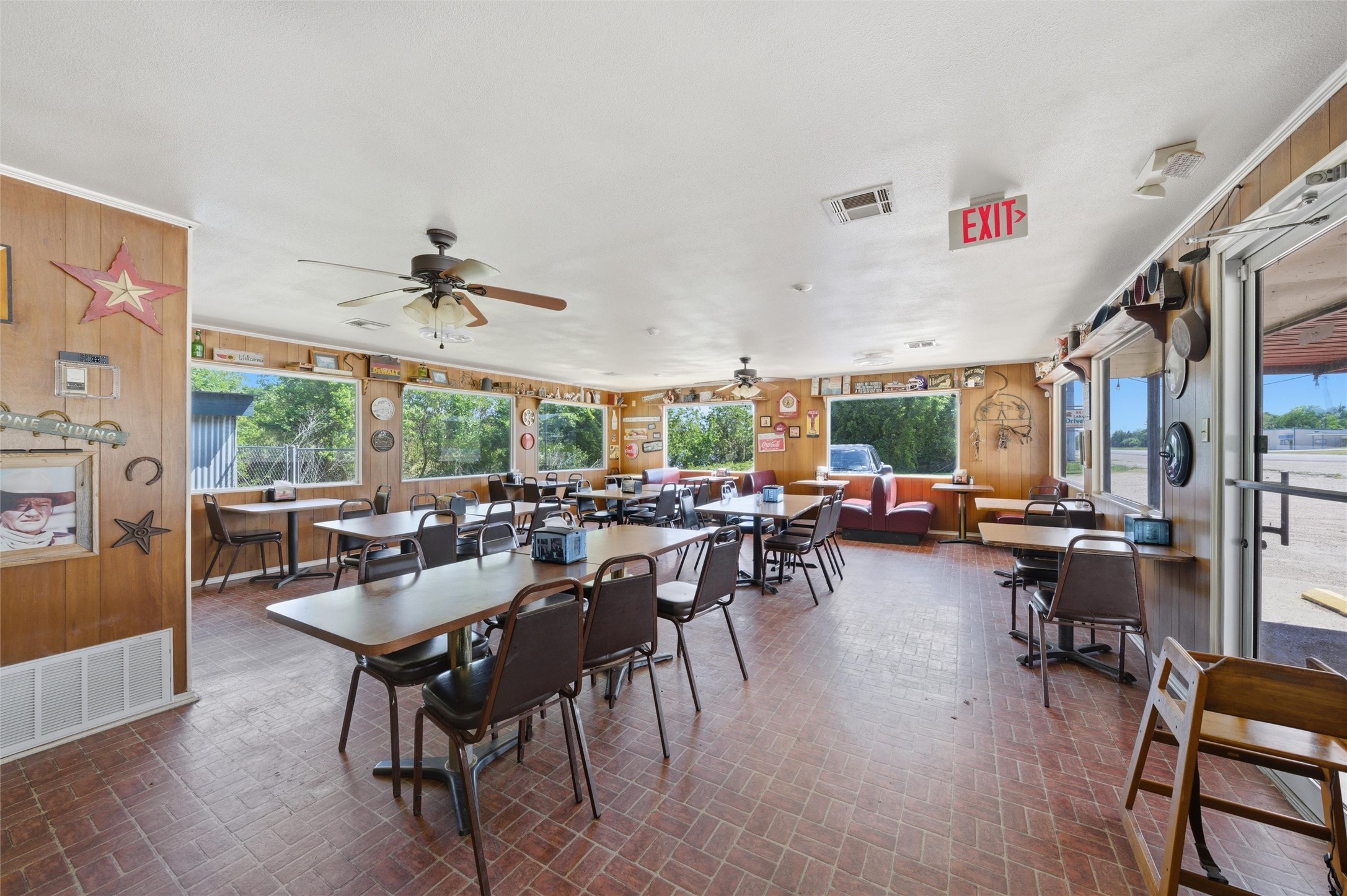 1008 N Bus Highway 6 Marlin TX 76661