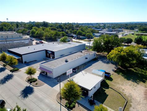 914 Halsell Street Bridgeport TX 76426