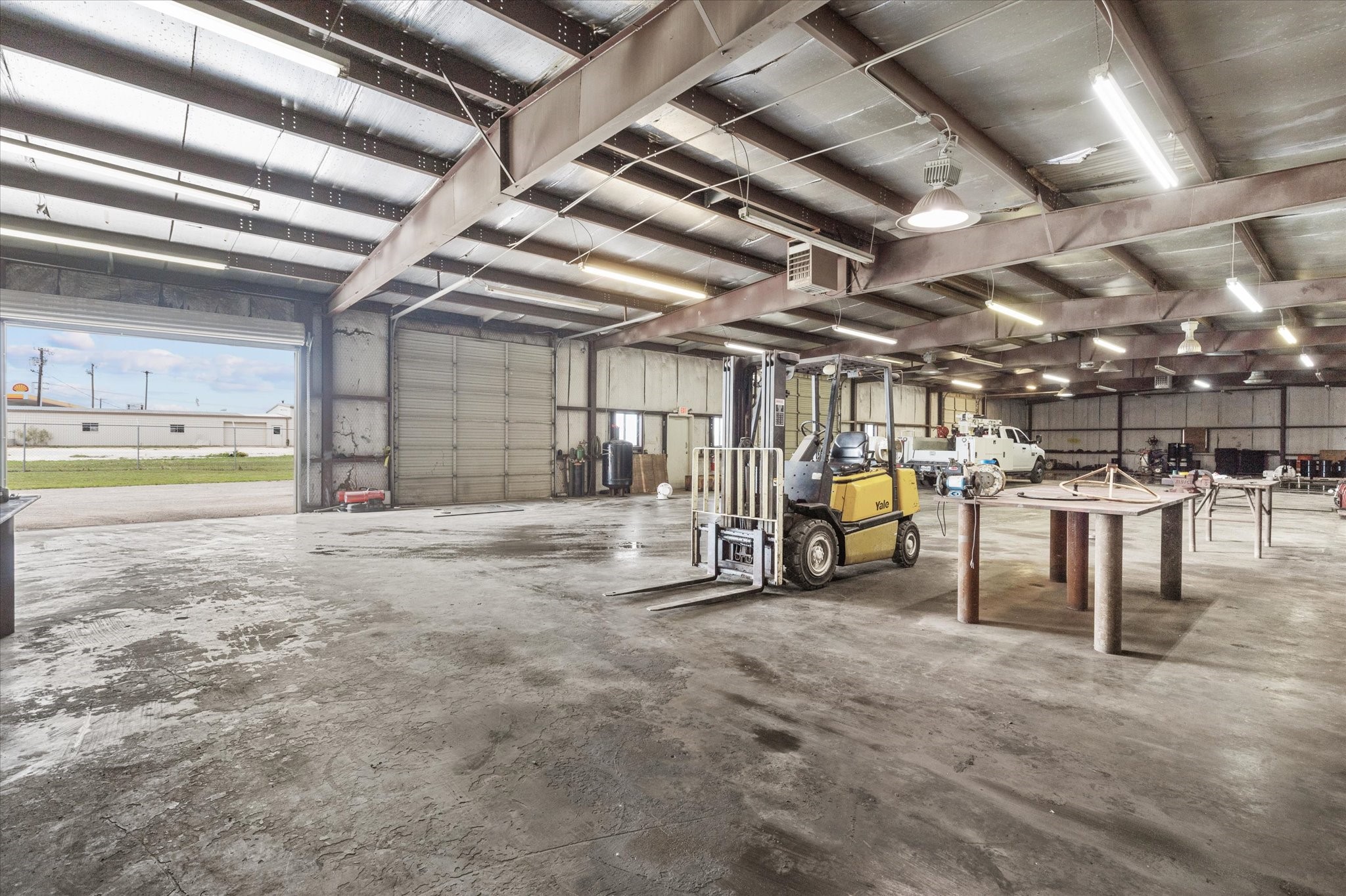 2305 N Main Street Cleburne TX 76033