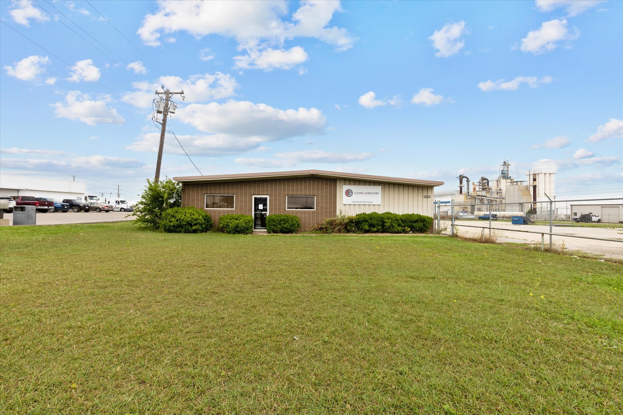 2305 N Main Street Cleburne TX 76033