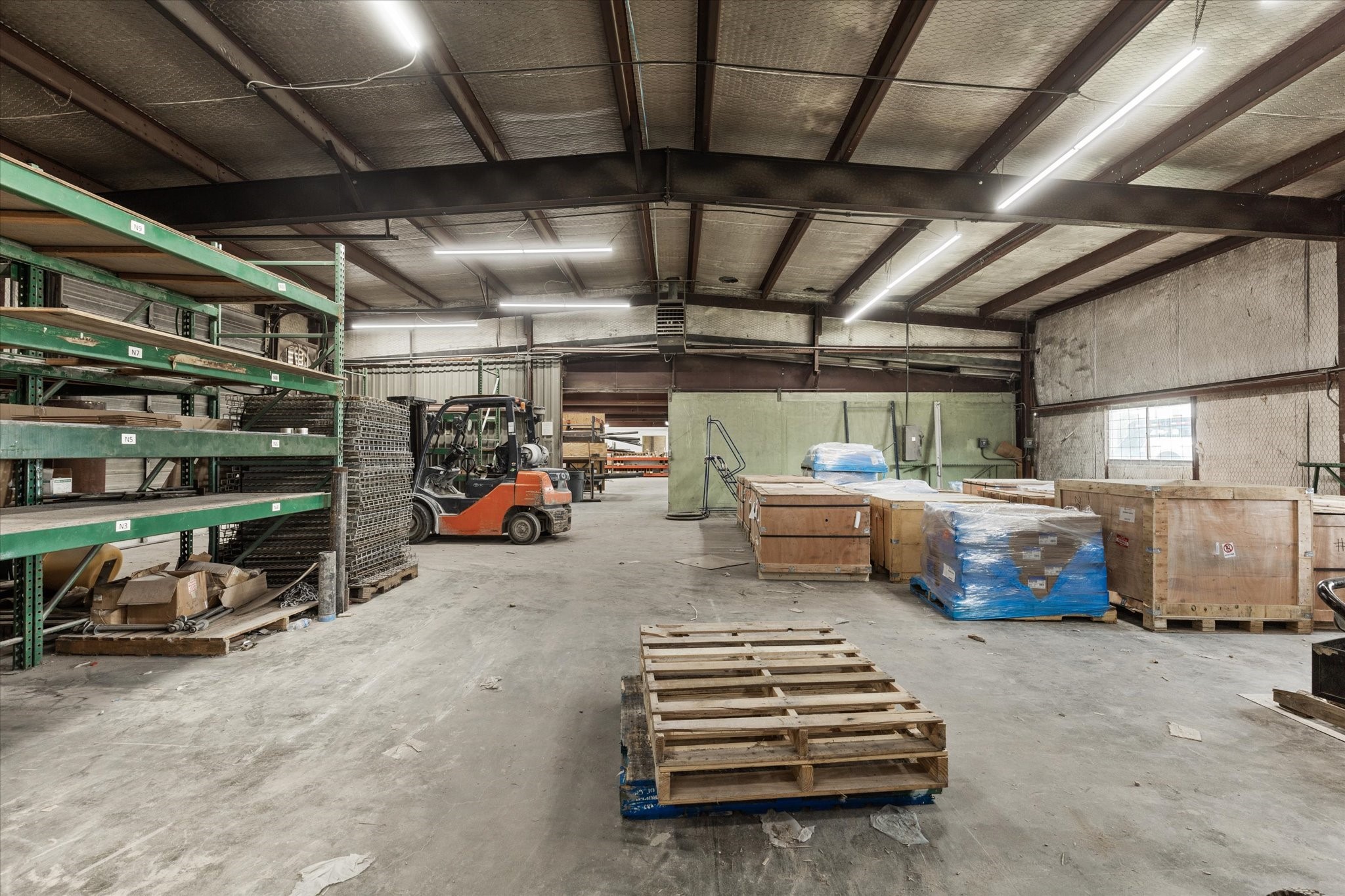 2305 N Main Street Cleburne TX 76033