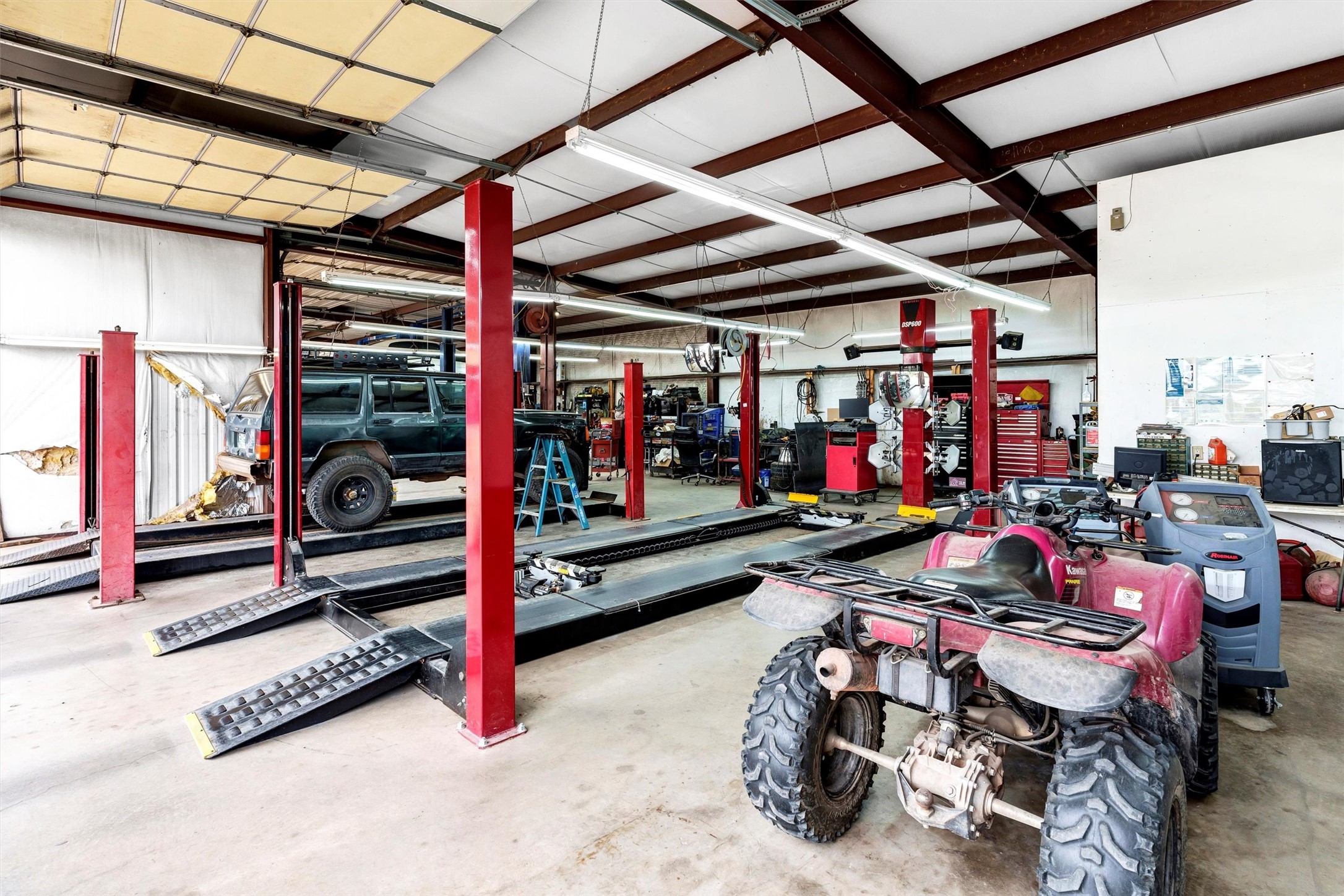 200 Western Hills Granbury TX 76049