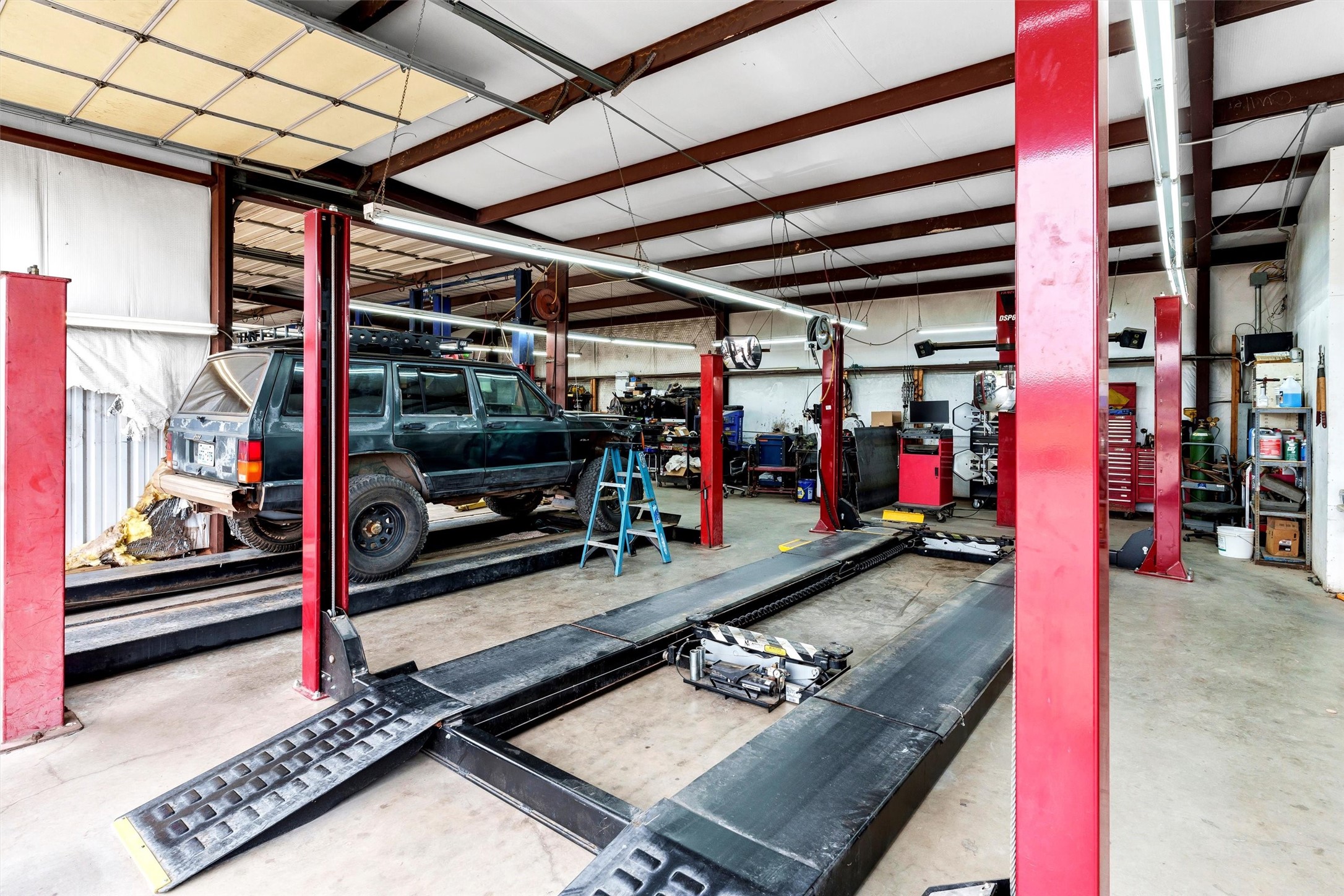 200 Western Hills Granbury TX 76049