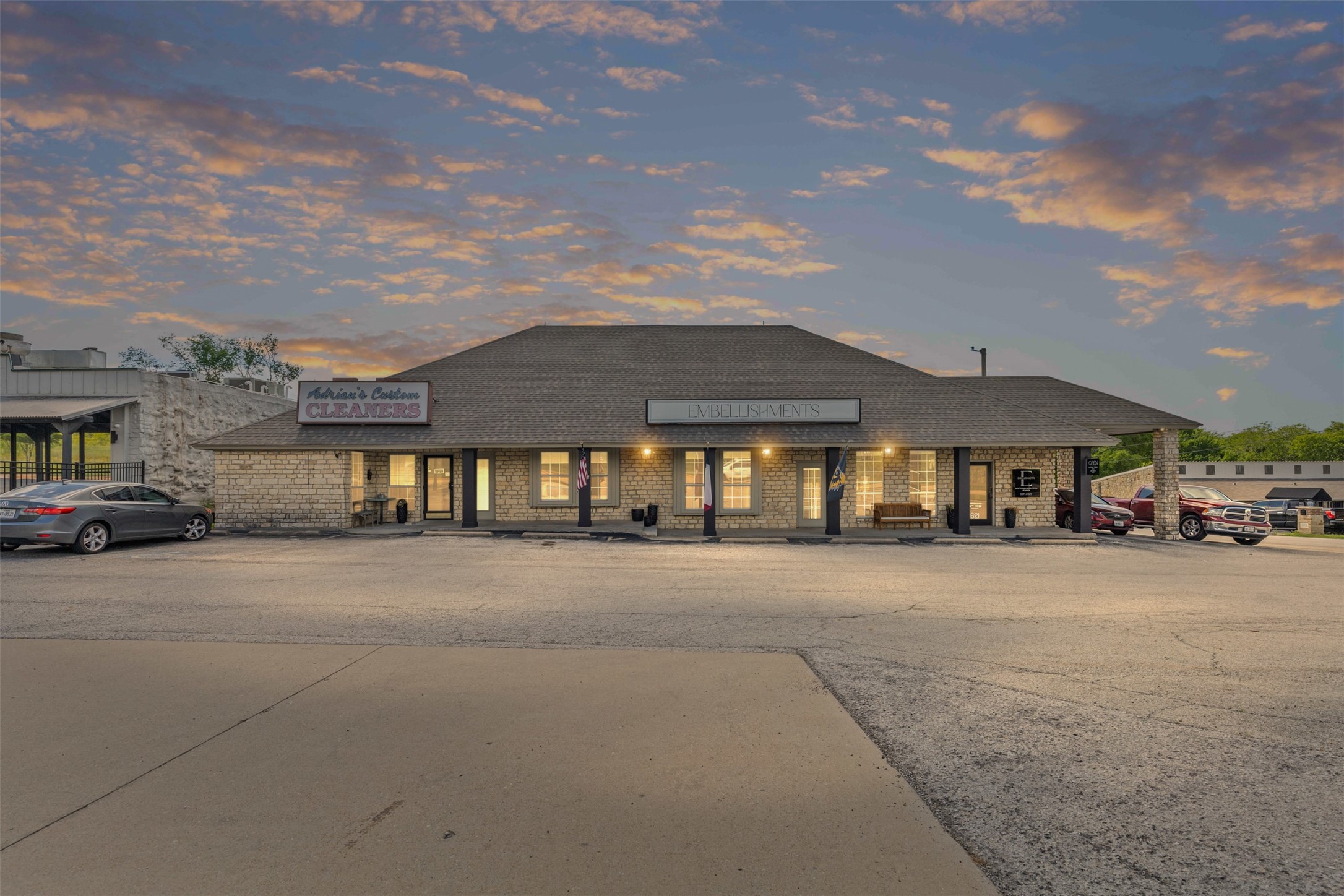 621 N Fm 1187 Aledo TX 76008