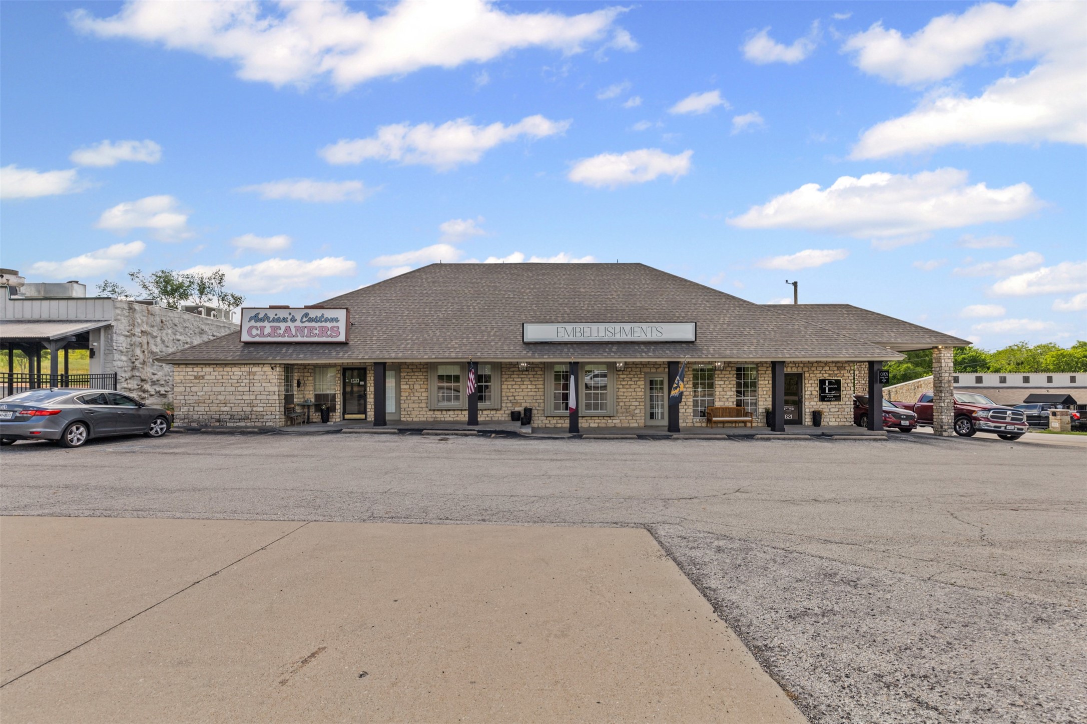 621 N Fm 1187 Aledo TX 76008