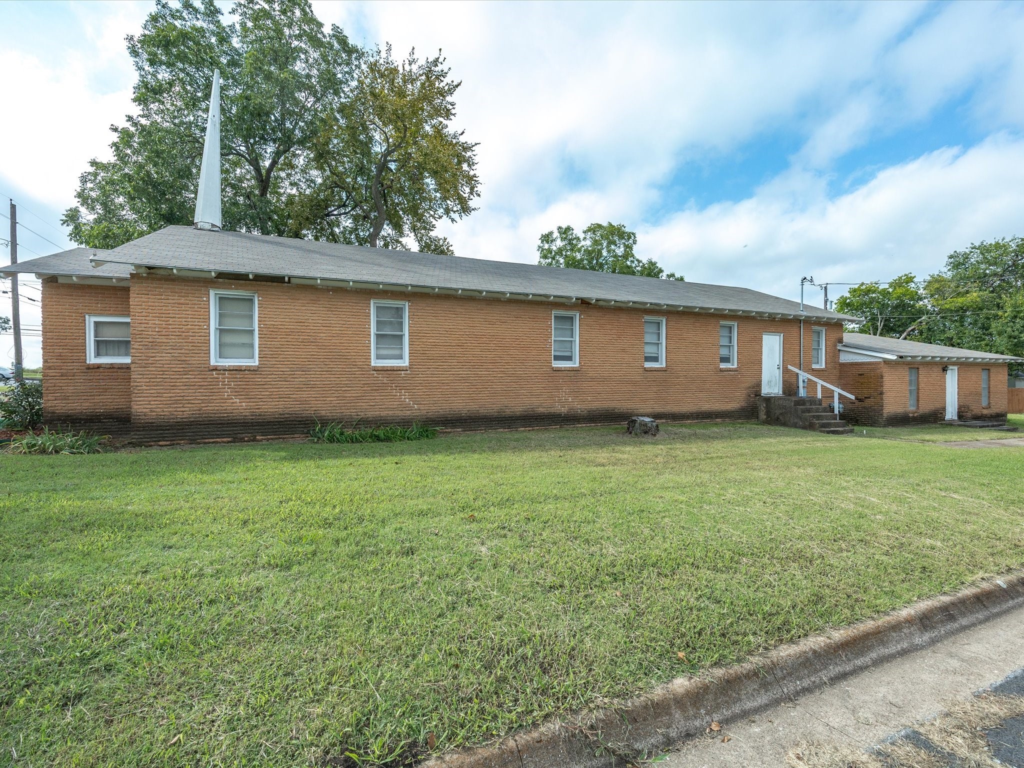 100 S Colbert Street Sherman TX 75090