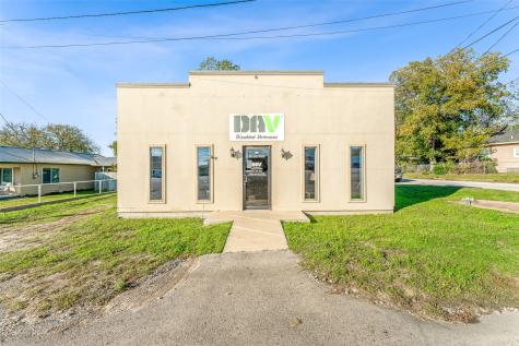 408 East Road Stephenville TX 76401