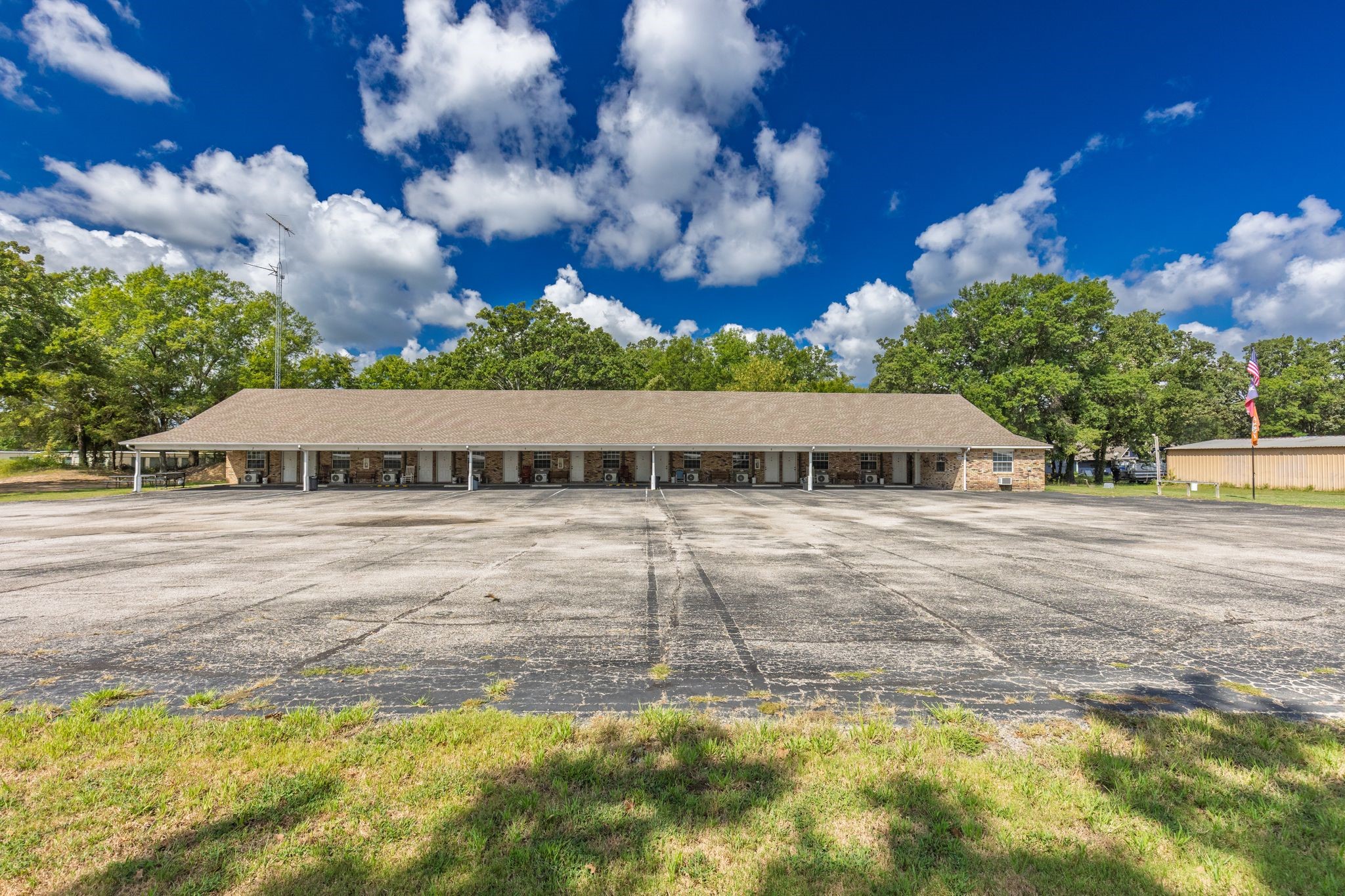 9530 W Fm 515 Alba TX 75410