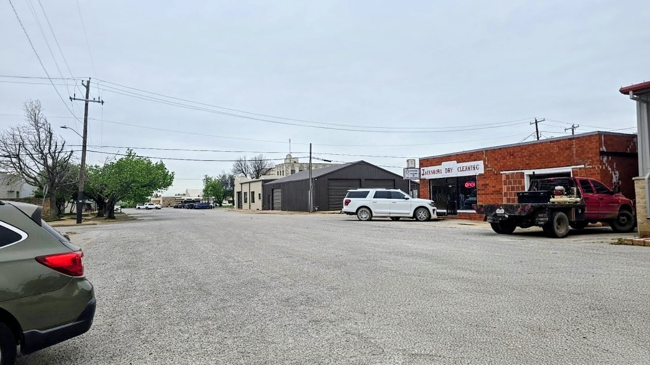212 N Church Street Jacksboro TX 76458