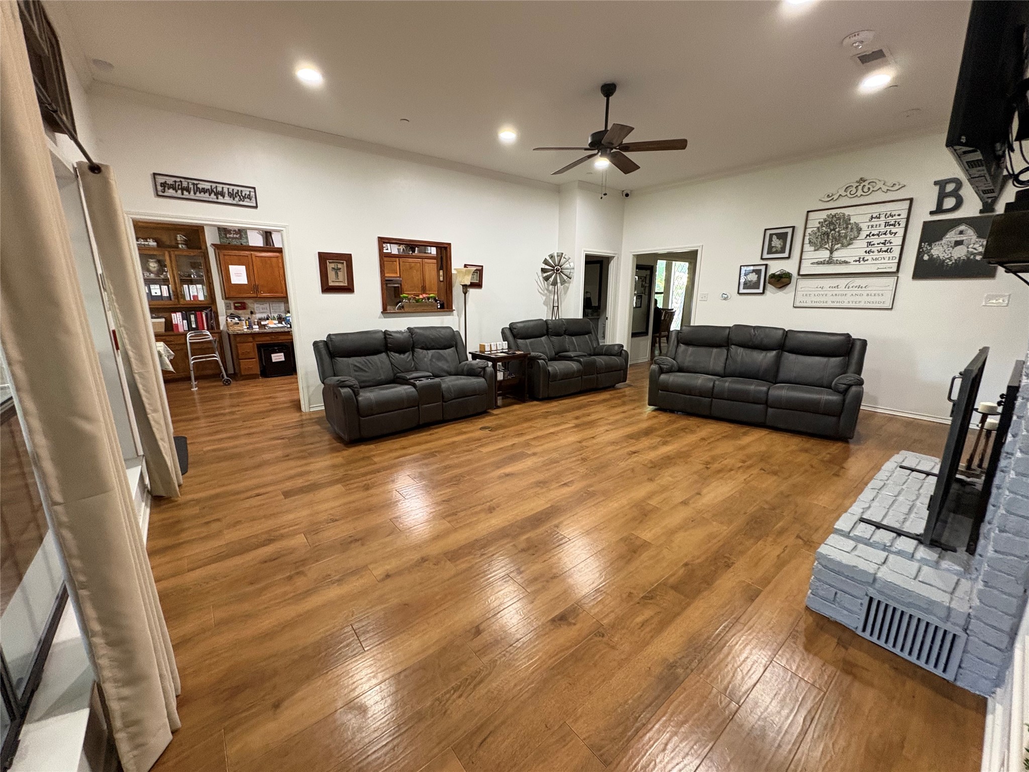715 Buttermilk Drive Arlington TX 76006