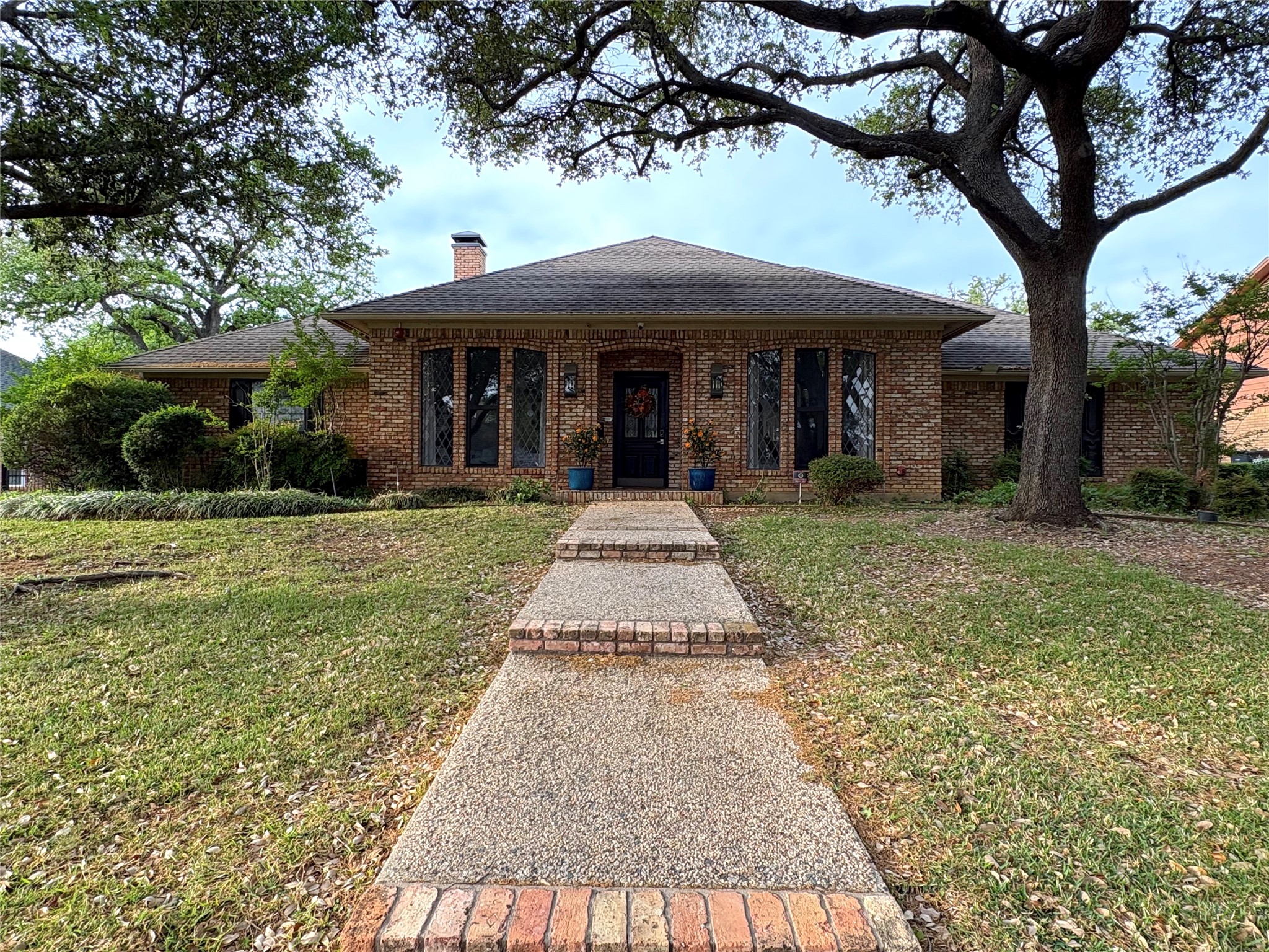 715 Buttermilk Drive Arlington TX 76006