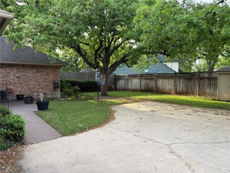 715 Buttermilk Drive Arlington TX 76006
