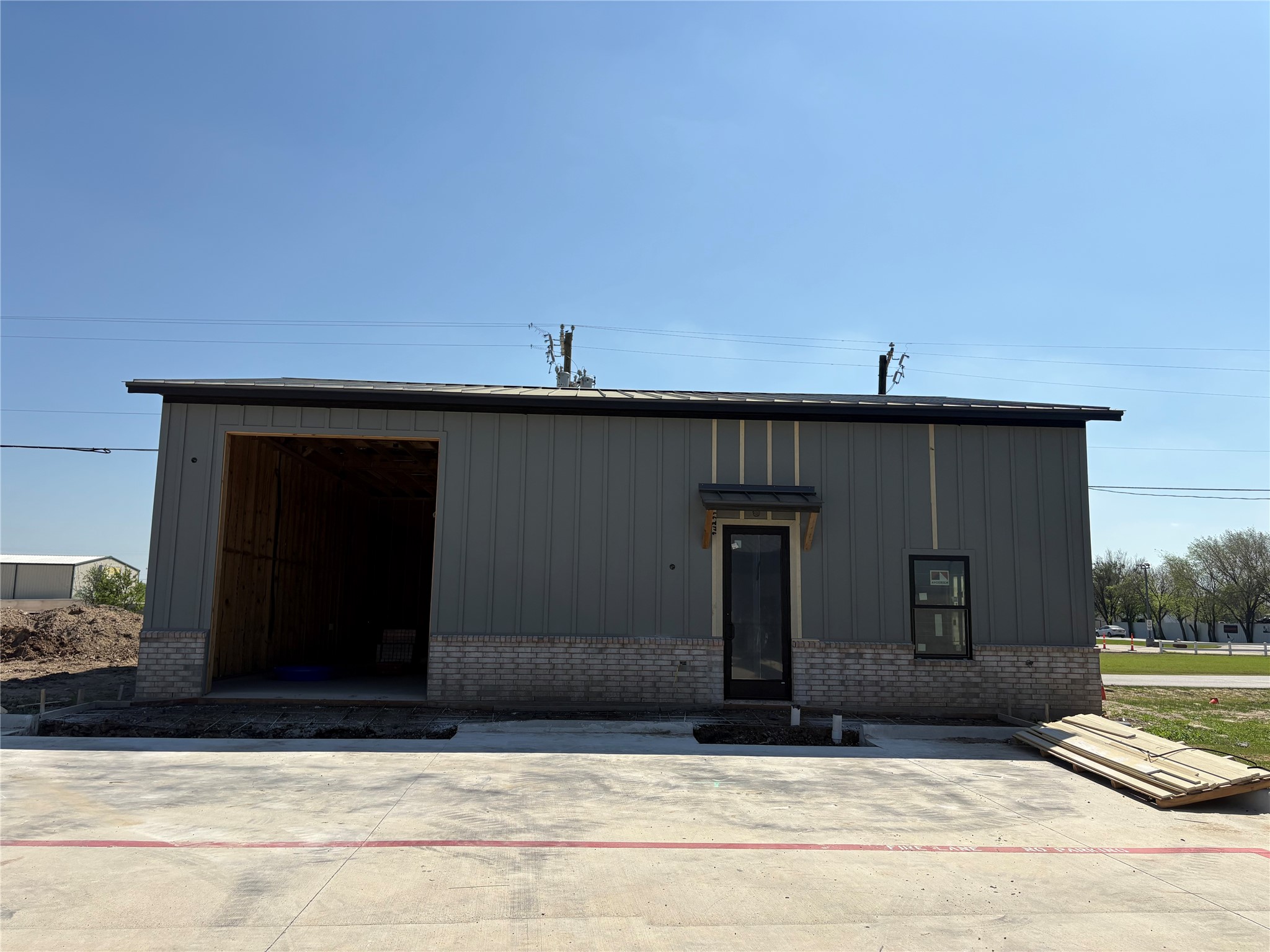 108 E 6th Street Justin TX 76247
