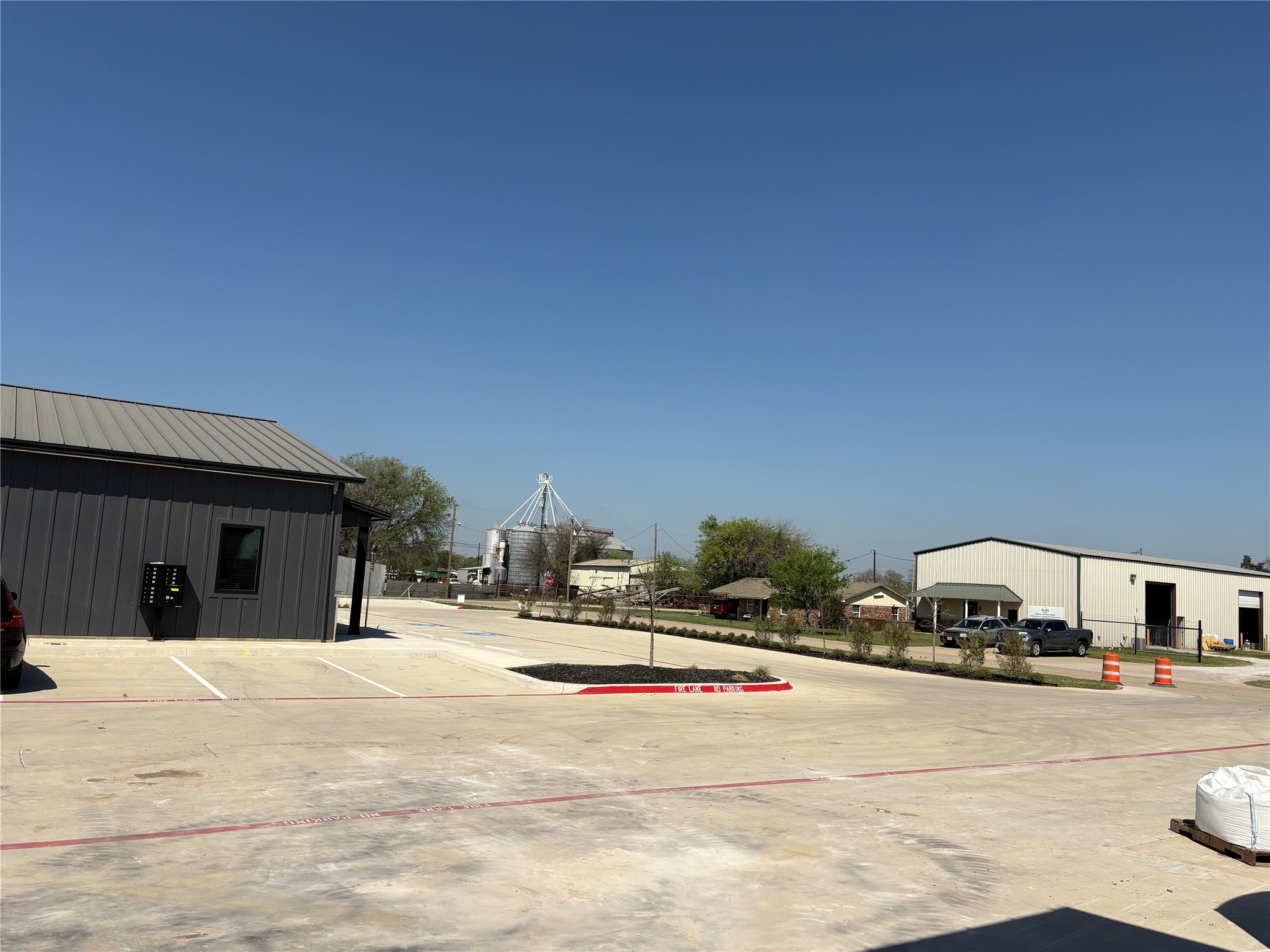 108 E 6th Street Justin TX 76247