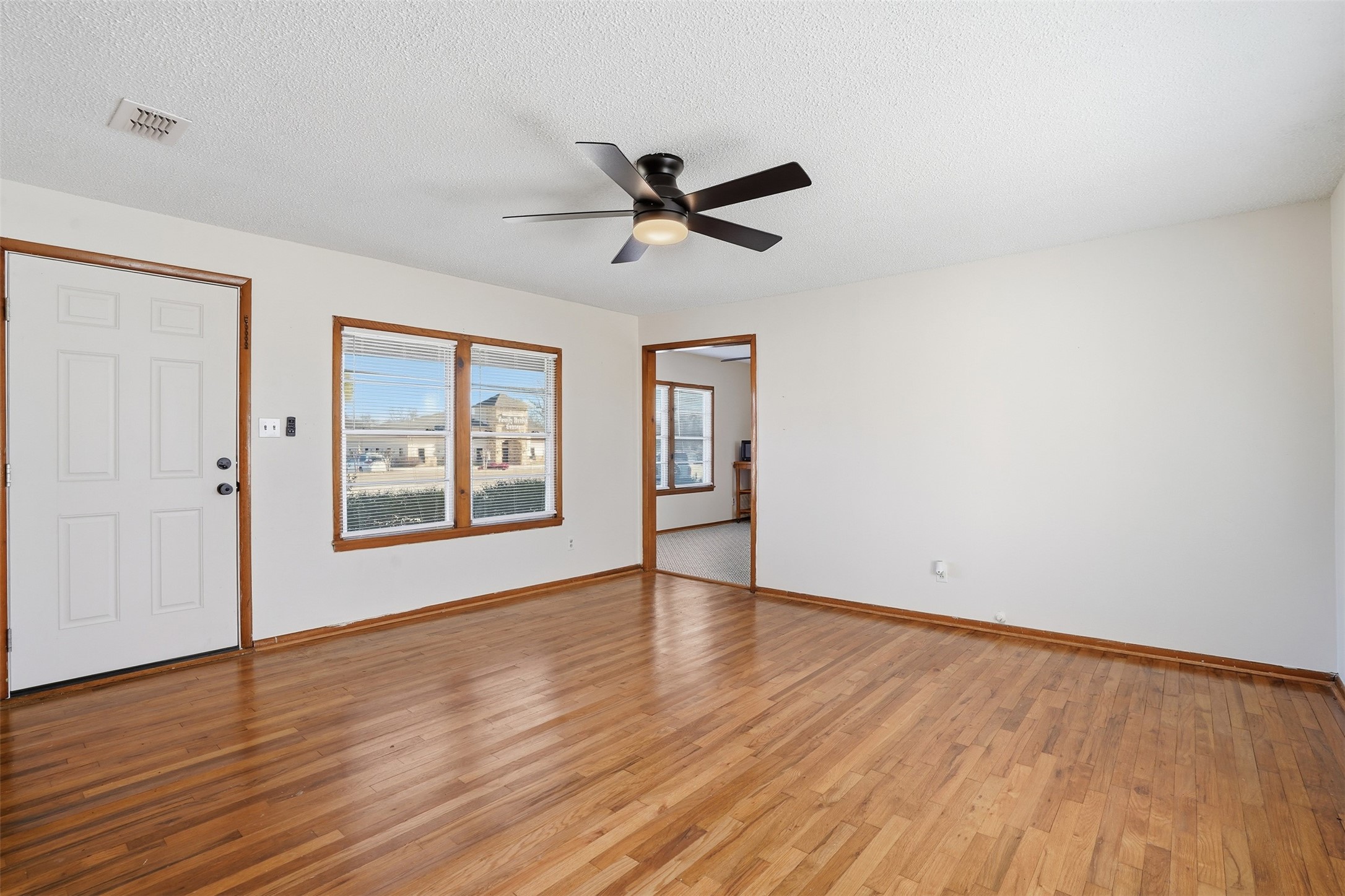 321 W Highway 199 Springtown TX 76082