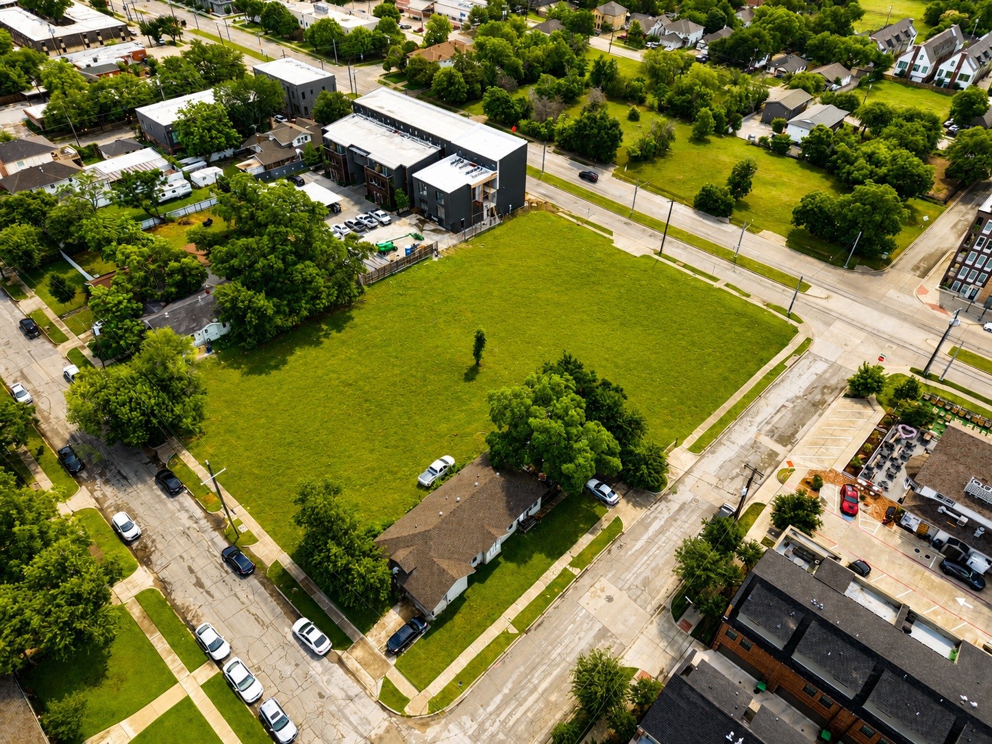 1.402 Acres N Zang Boulevard Dallas TX 75208