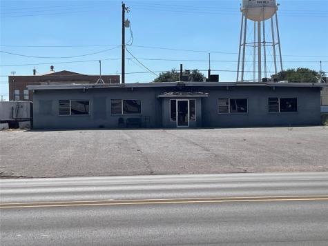 303 N Main Street Seymour TX 76380