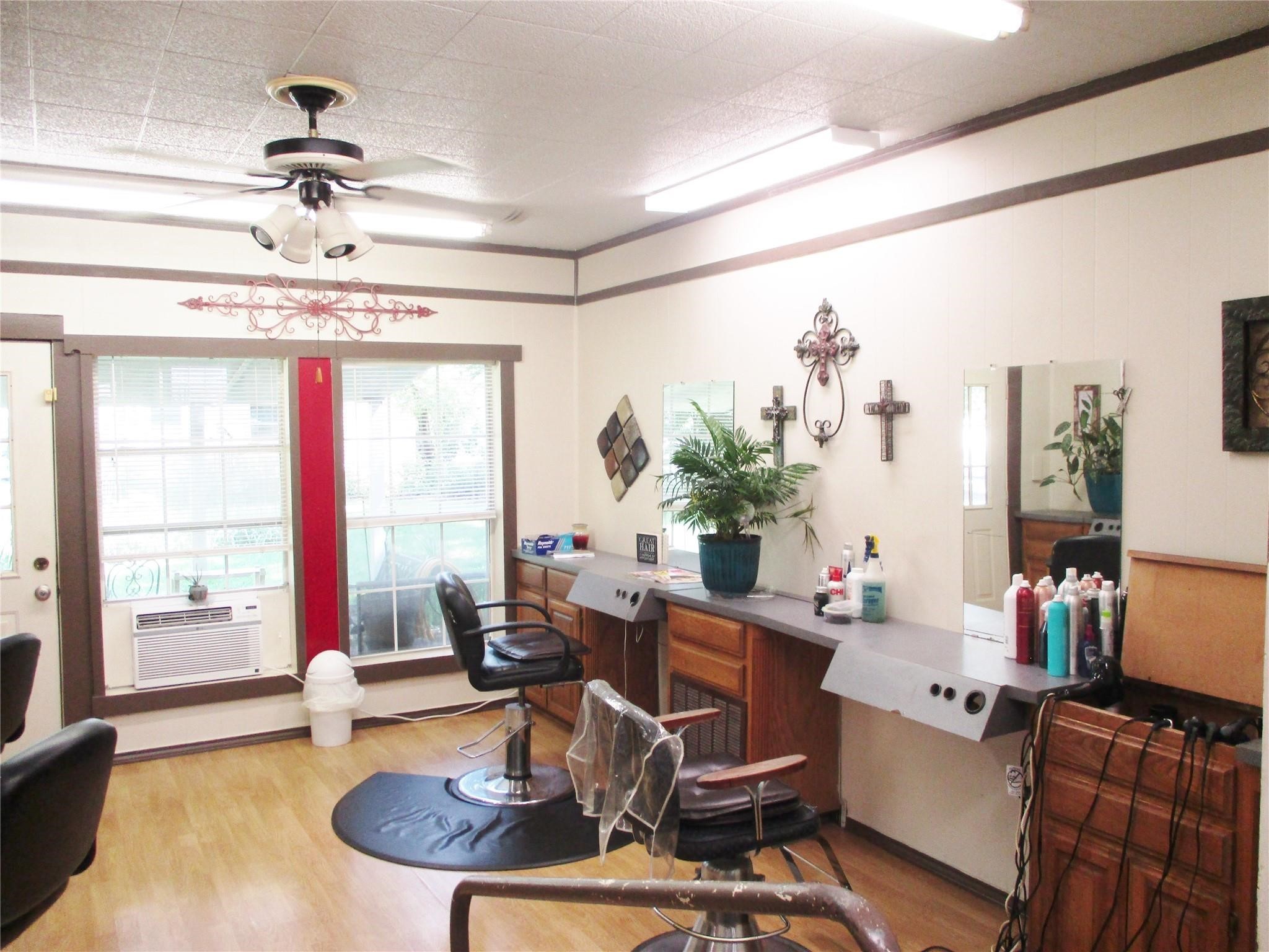 103 E Denison Avenue Bonham TX 75418