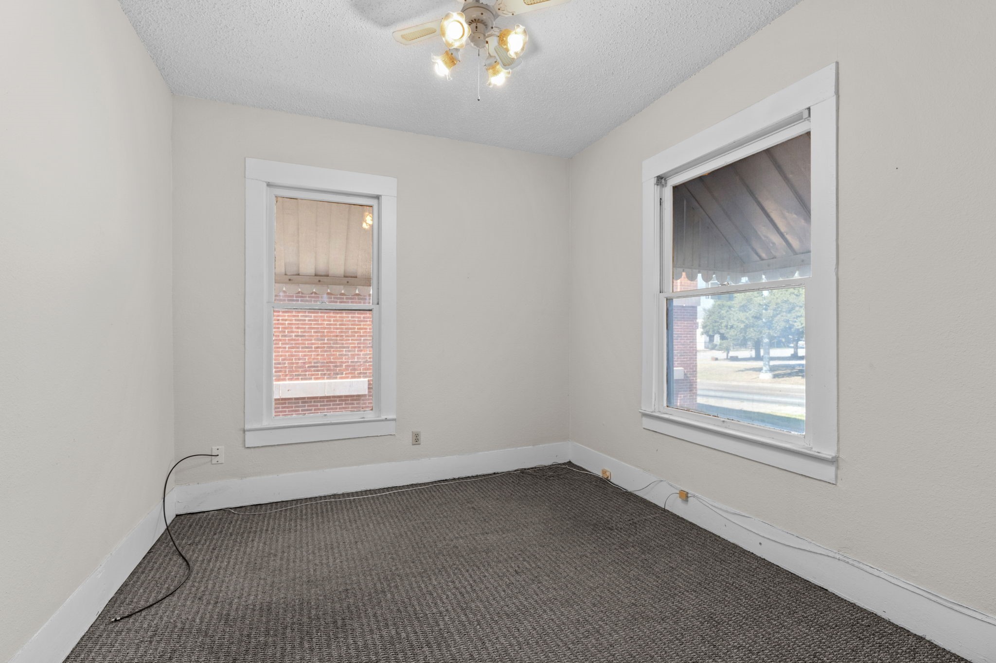 610 E Weatherford Street Fort Worth TX 76118