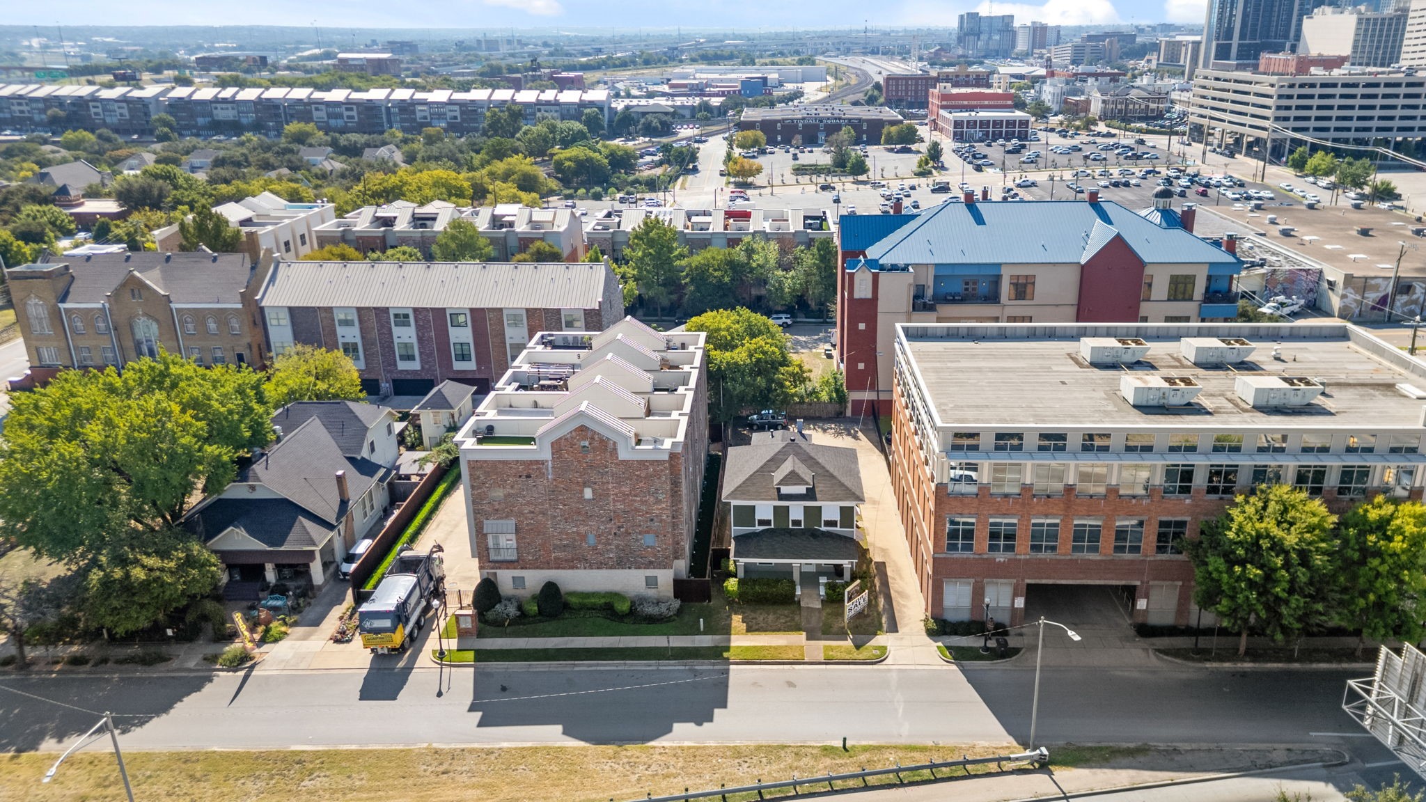 610 E Weatherford Street Fort Worth TX 76118