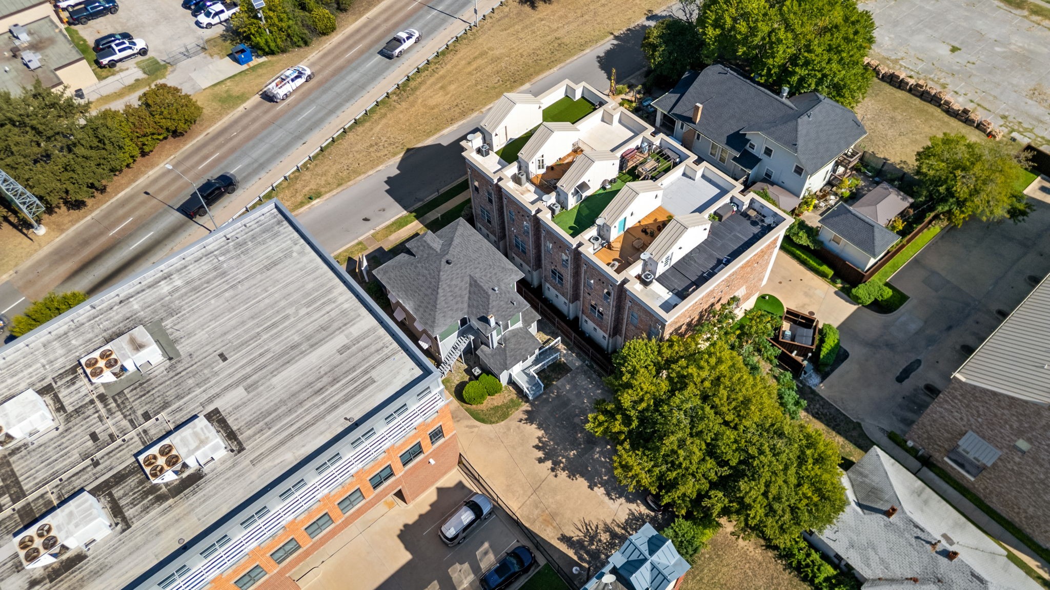 610 E Weatherford Street Fort Worth TX 76118