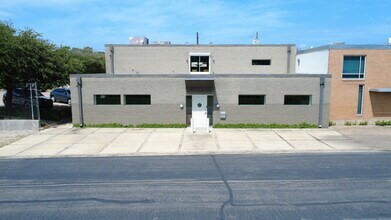 1111 Lagoon Drive Dallas TX 75207