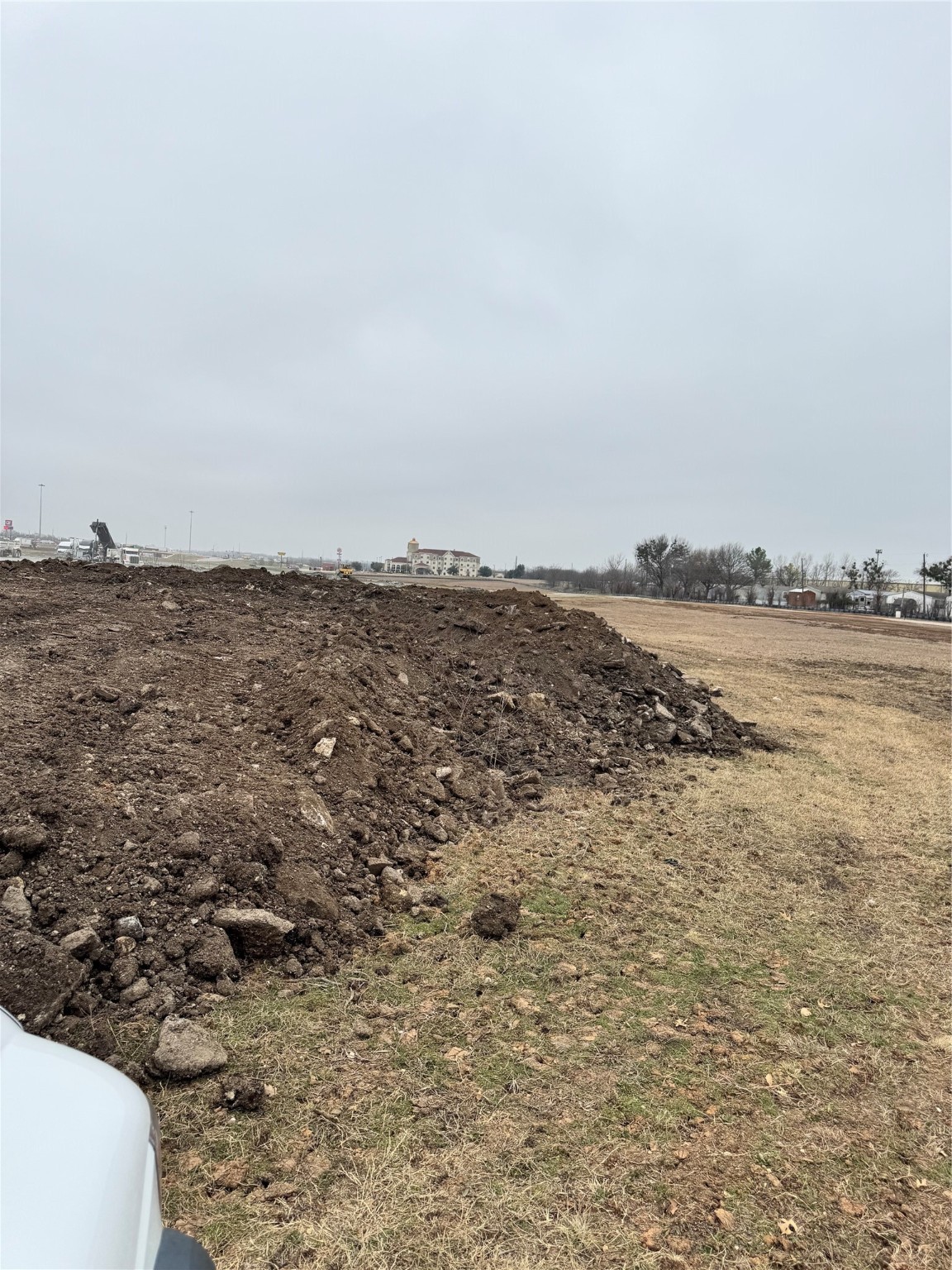 2235 N I-35 Highway Gainesville TX 76240