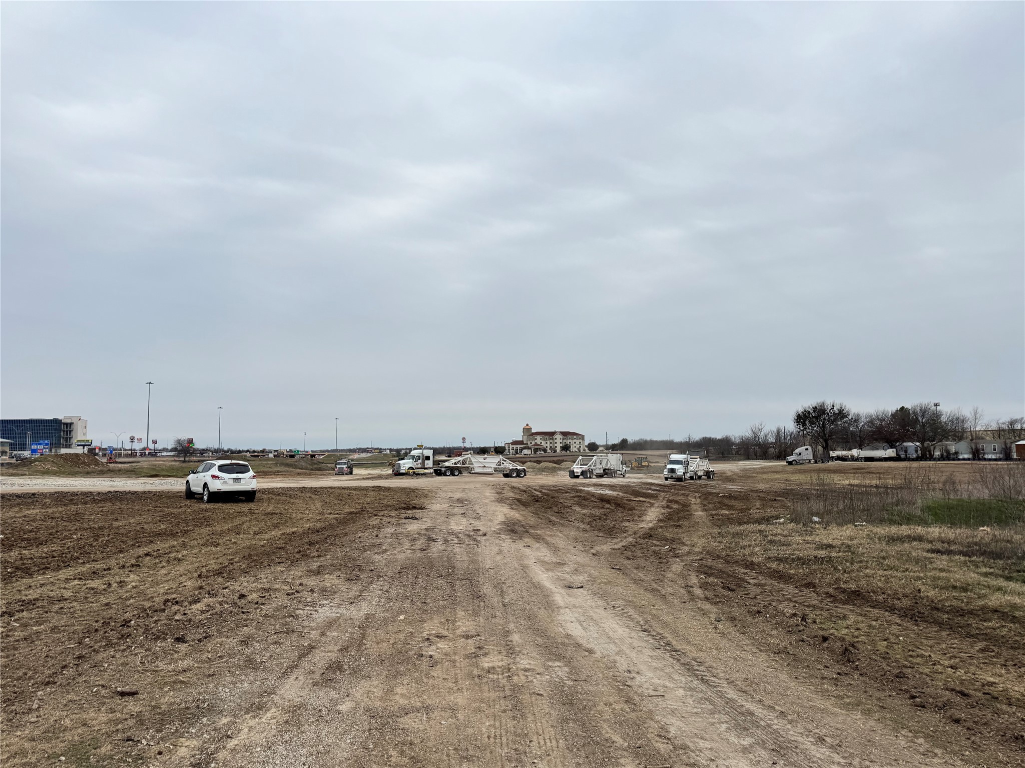 2235 N I-35 Highway Gainesville TX 76240