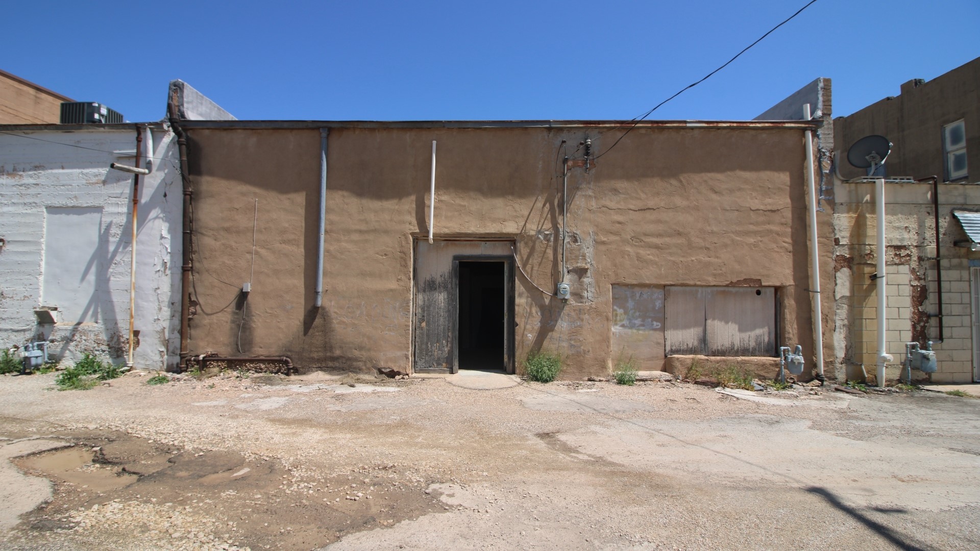 135 N Main Street Winters TX 79567