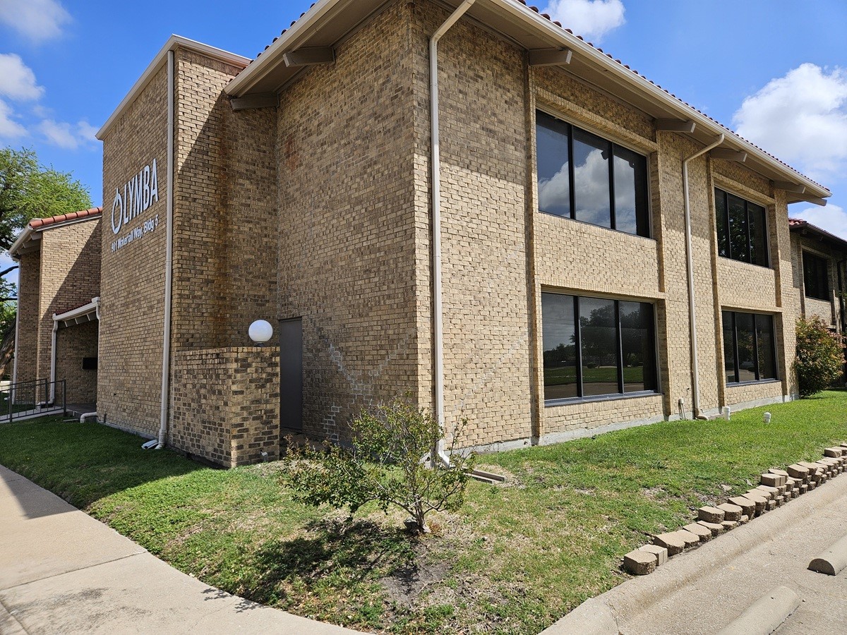 901 Waterfall Way Richardson TX 75080