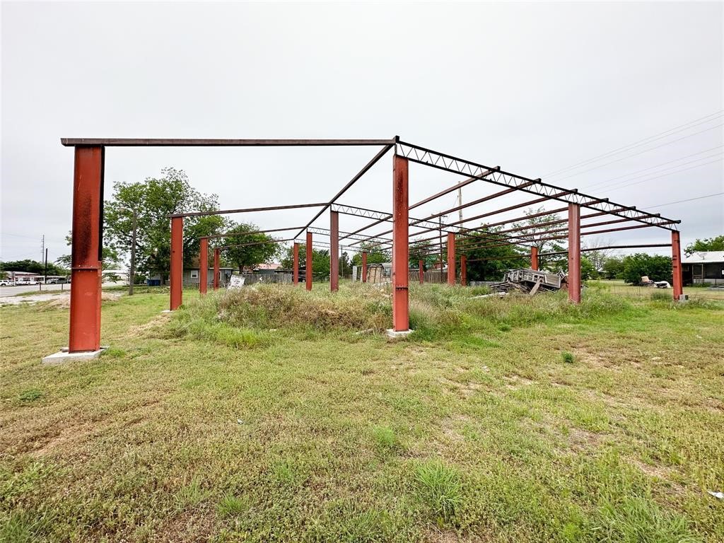 511 E 8th Street Cisco TX 76437